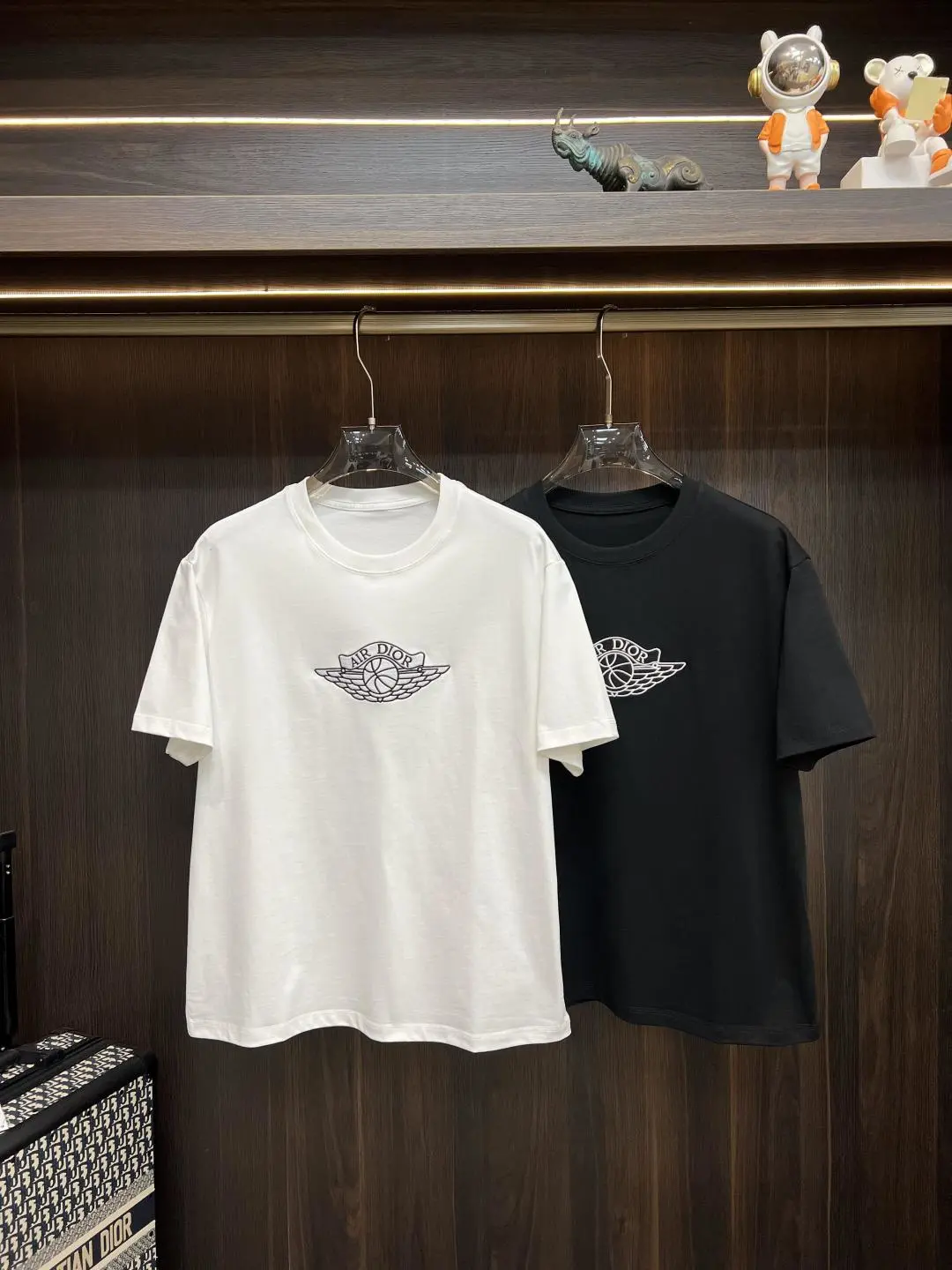 Dior T-Shirt — b3b26a56