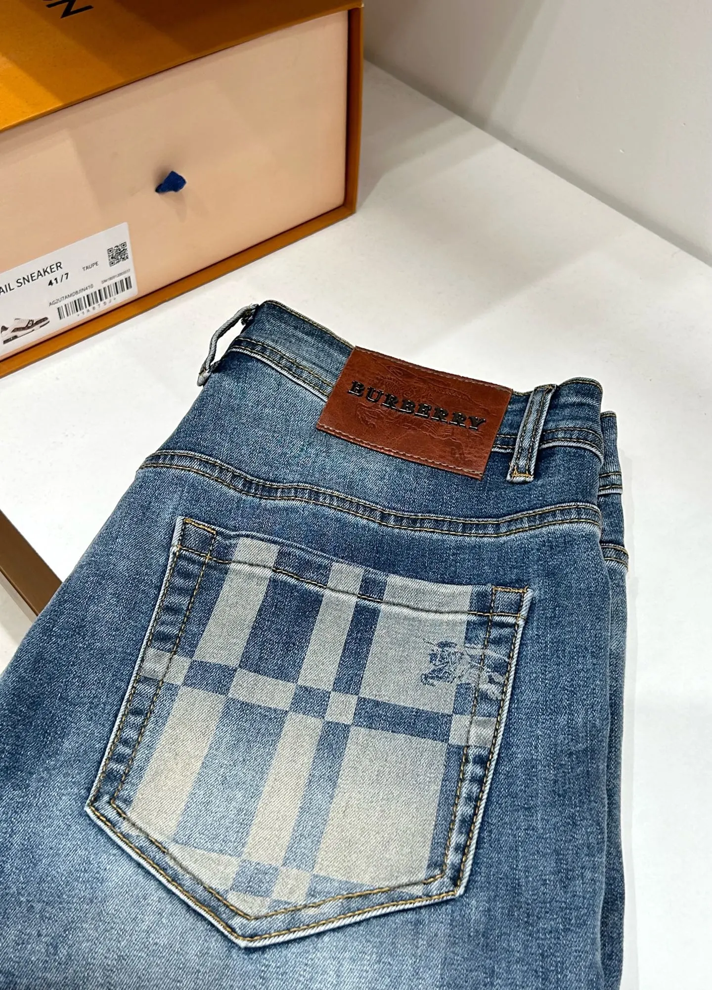 Jeans — c42e9d6a