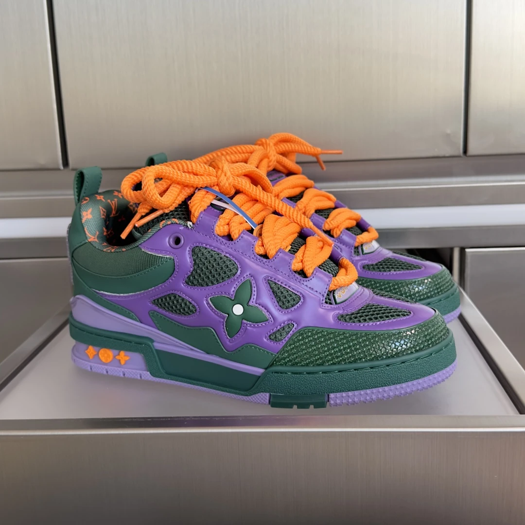 Louis Vuitton Sneakers — 8daa6979