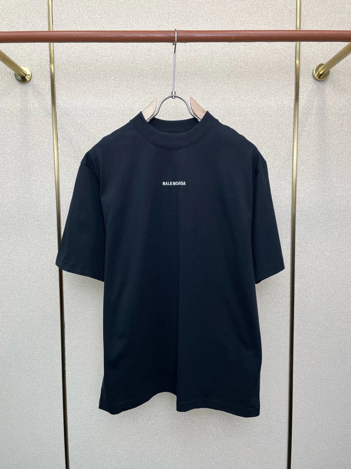 Balenciaga T-Shirt — 1d8d35ed