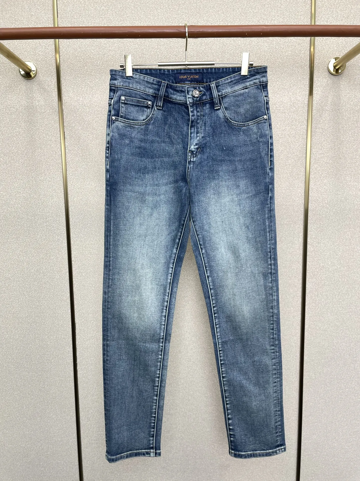 Louis Vuitton Jeans — cc38cc90