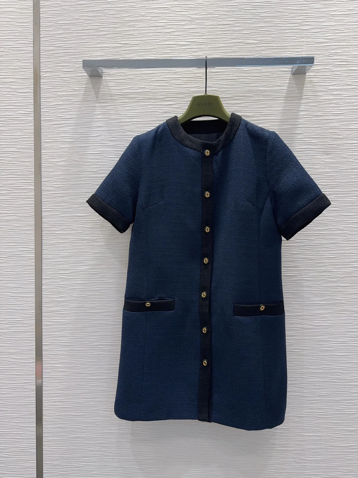 Dresses — 6f8d43e0