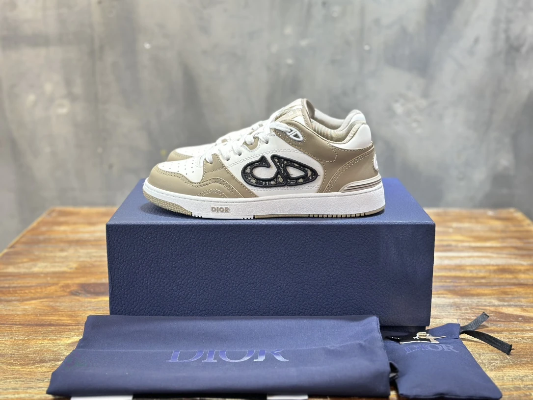 Dior Sneakers — f89eb20f