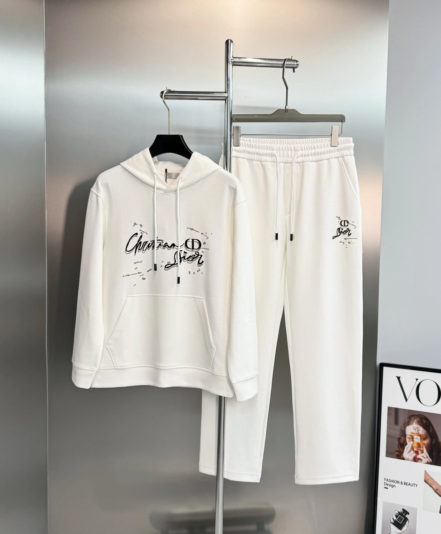 Dior Joggers — 12363b0f