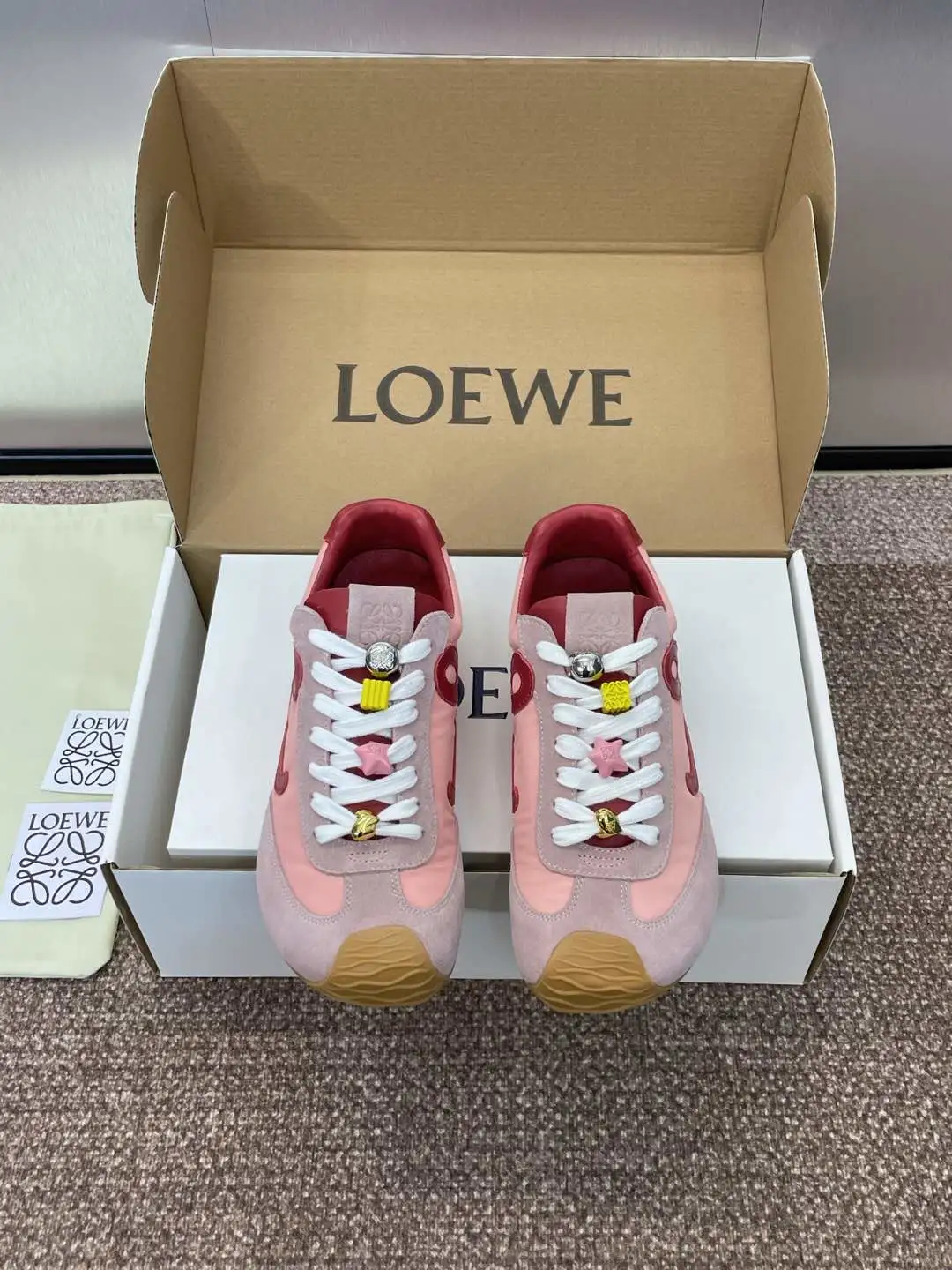 Loewe Flats — d0b5566a