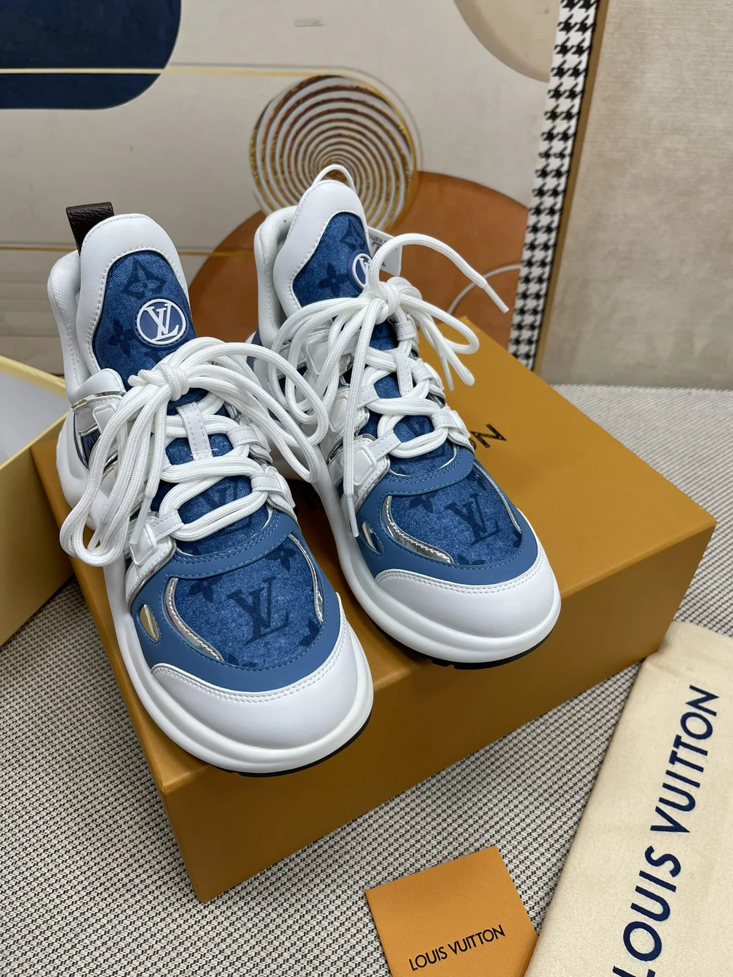 Louis Vuitton Shoes — 7e3d0115