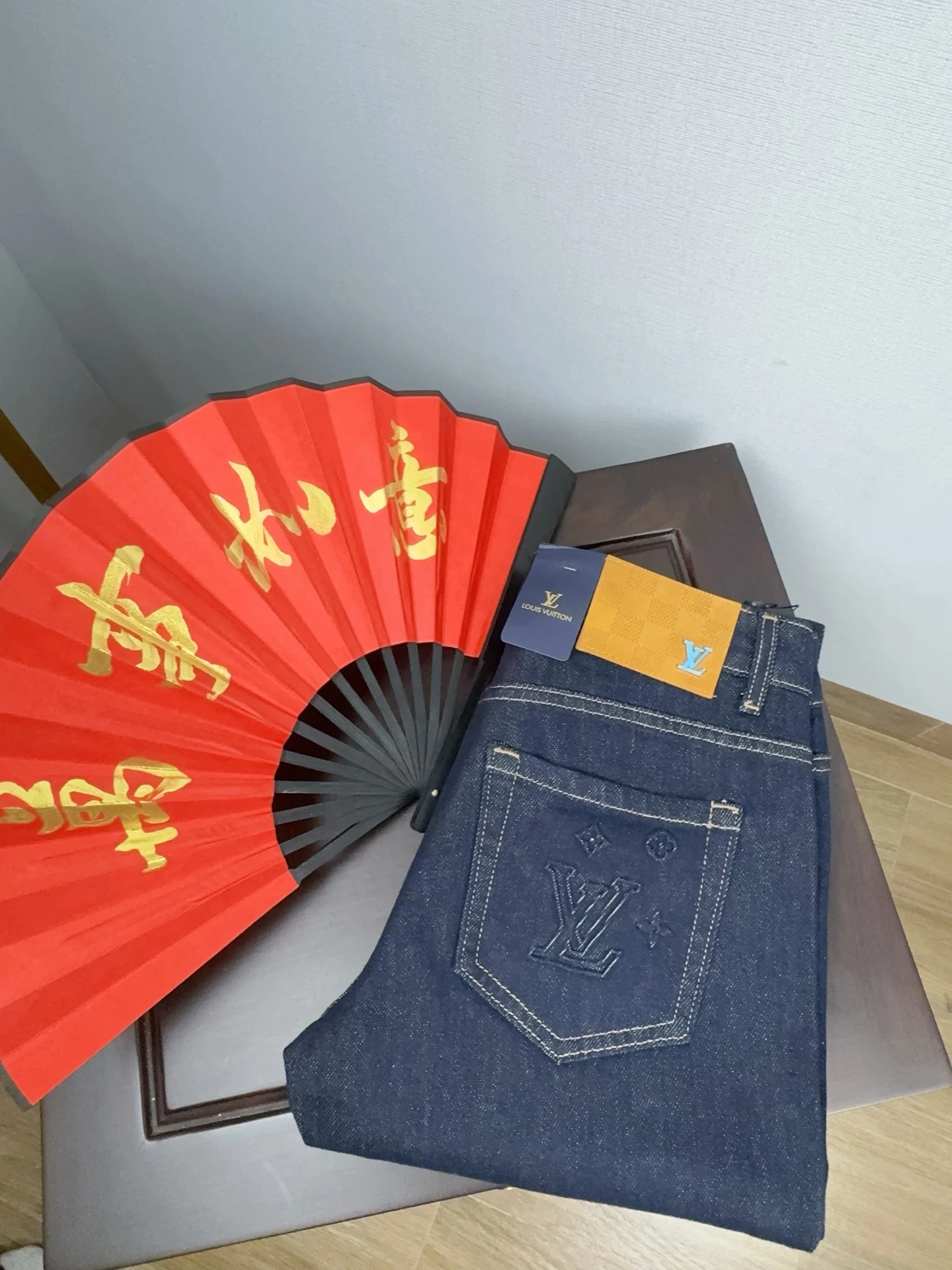Louis Vuitton Jeans — c876de89