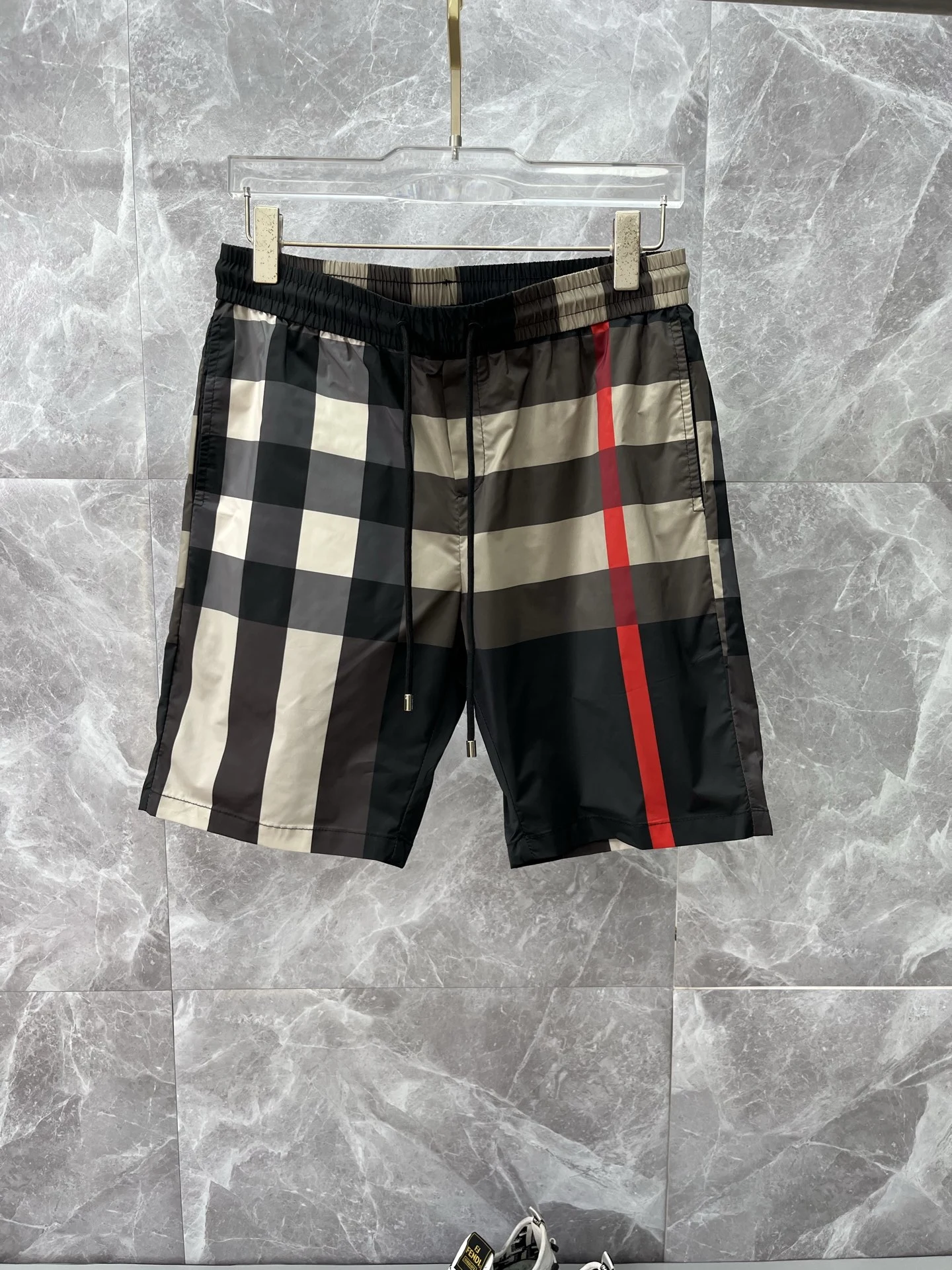 Burberry Shorts — 1f372dd0