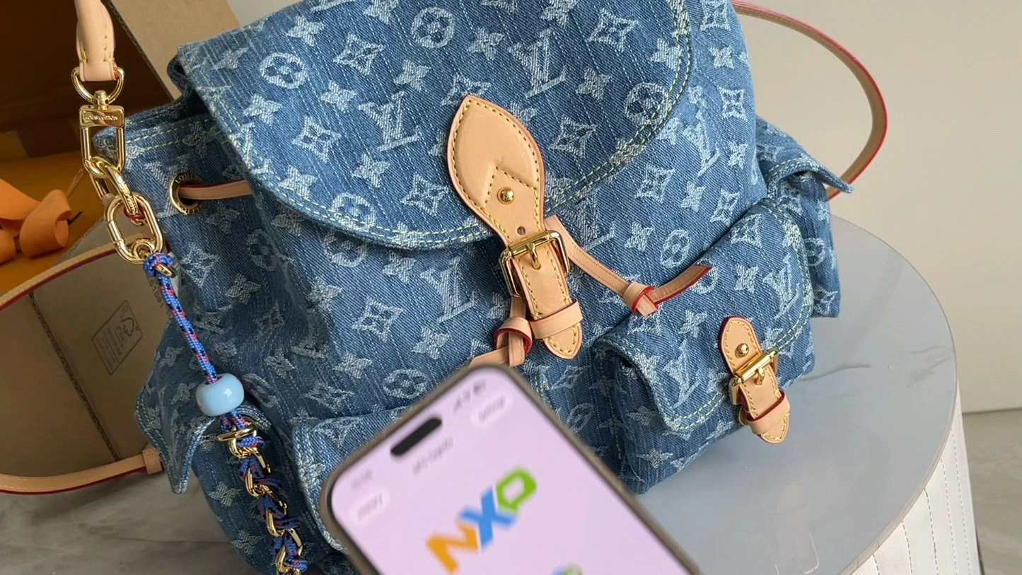 Louis Vuitton Bag — de31ccf2
