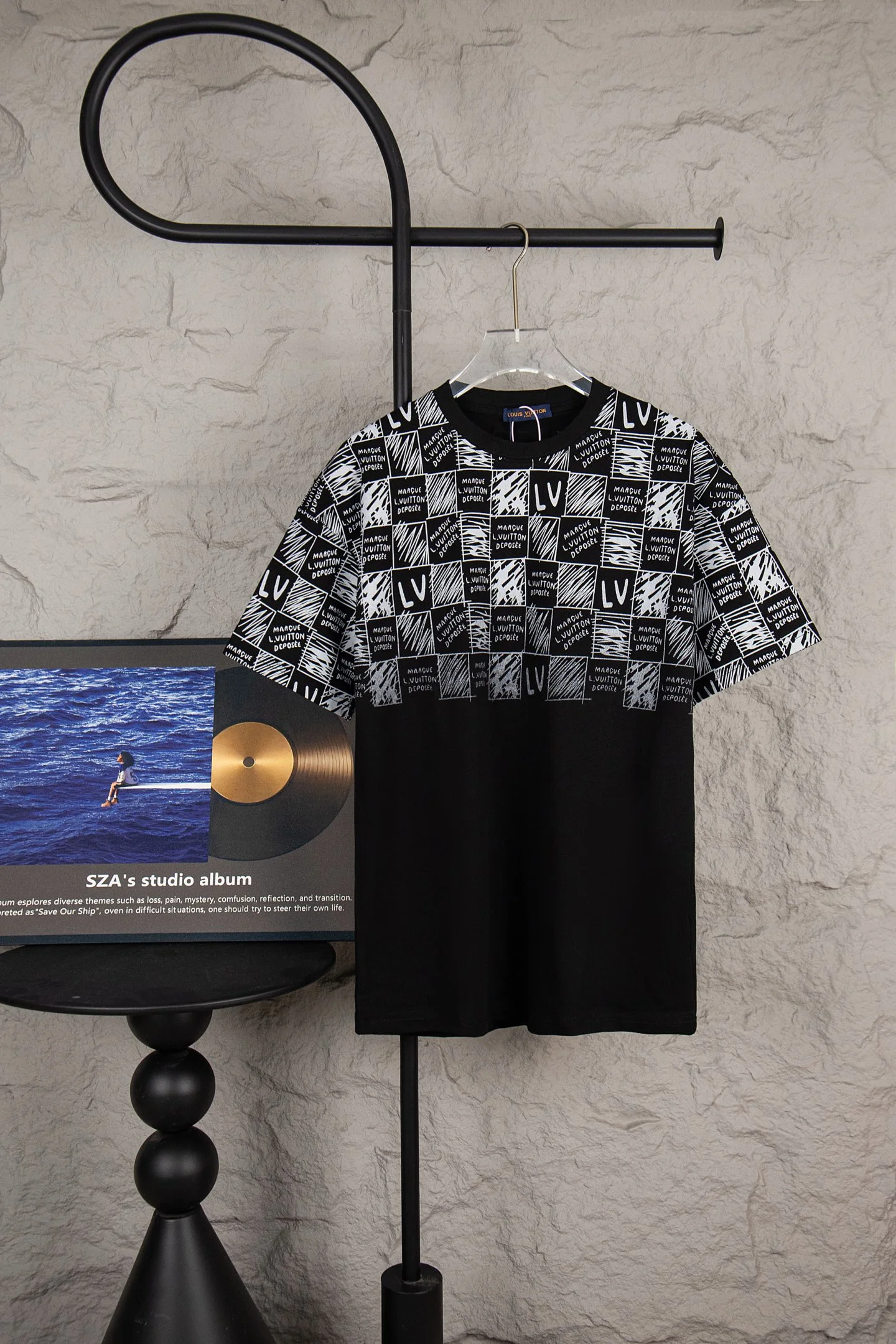 Louis Vuitton T-Shirt — 1f1dce3a