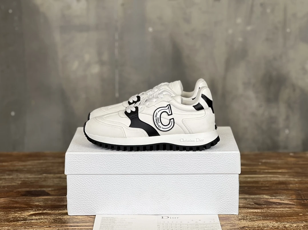 Dior Sneakers — 11a9db1c