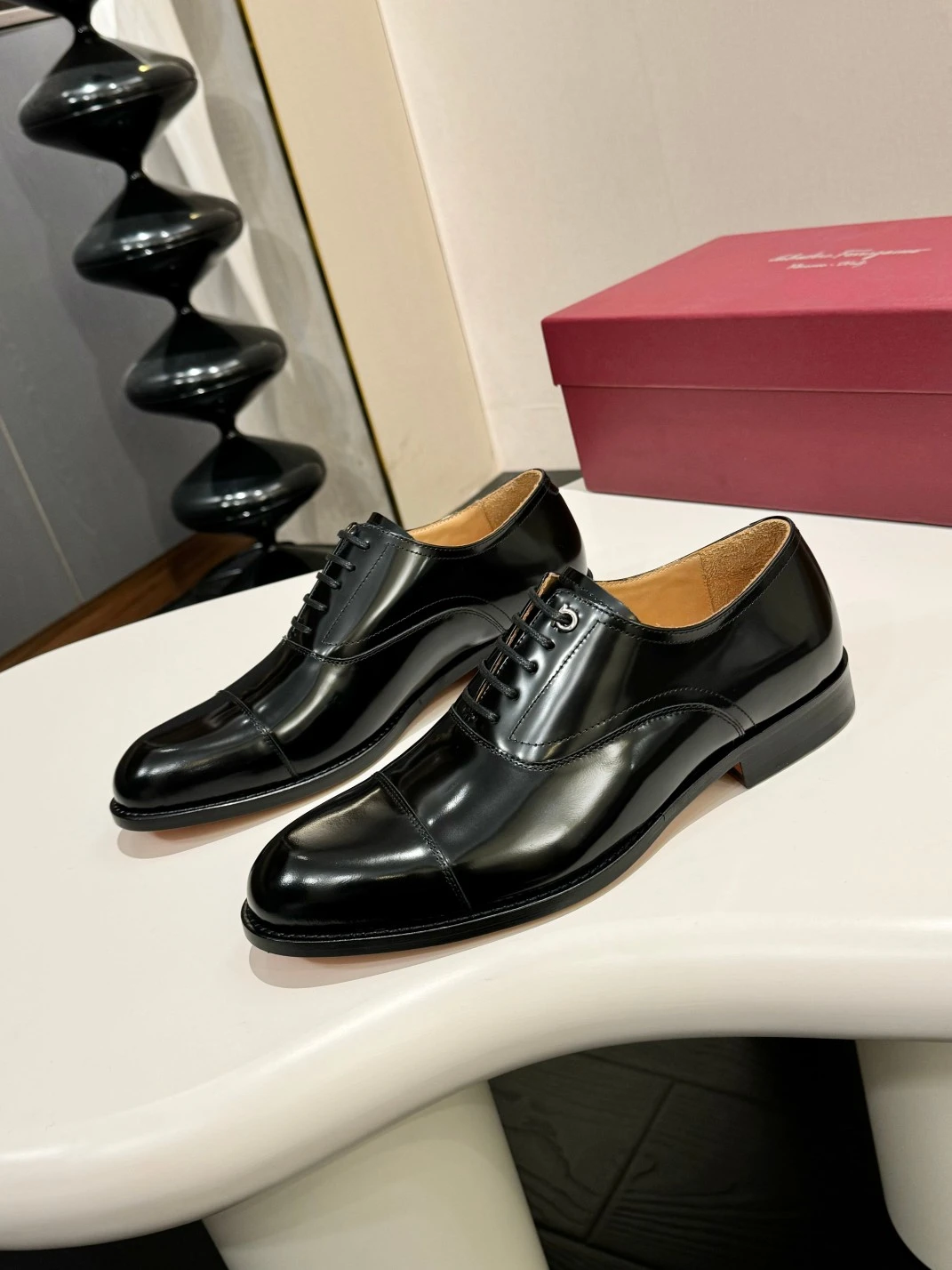 Ferragamo Dress Shoes — 77348f1d