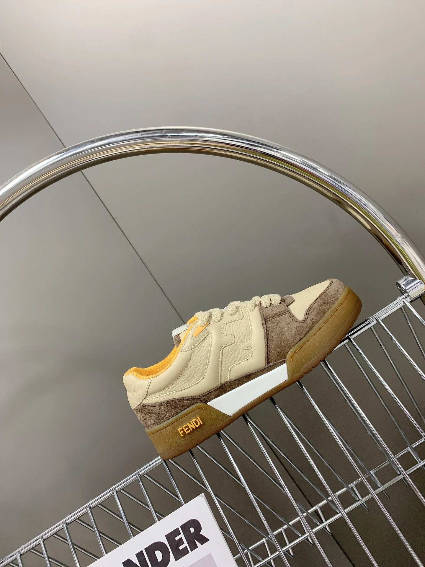 Fendi Sneakers — b0388f8f