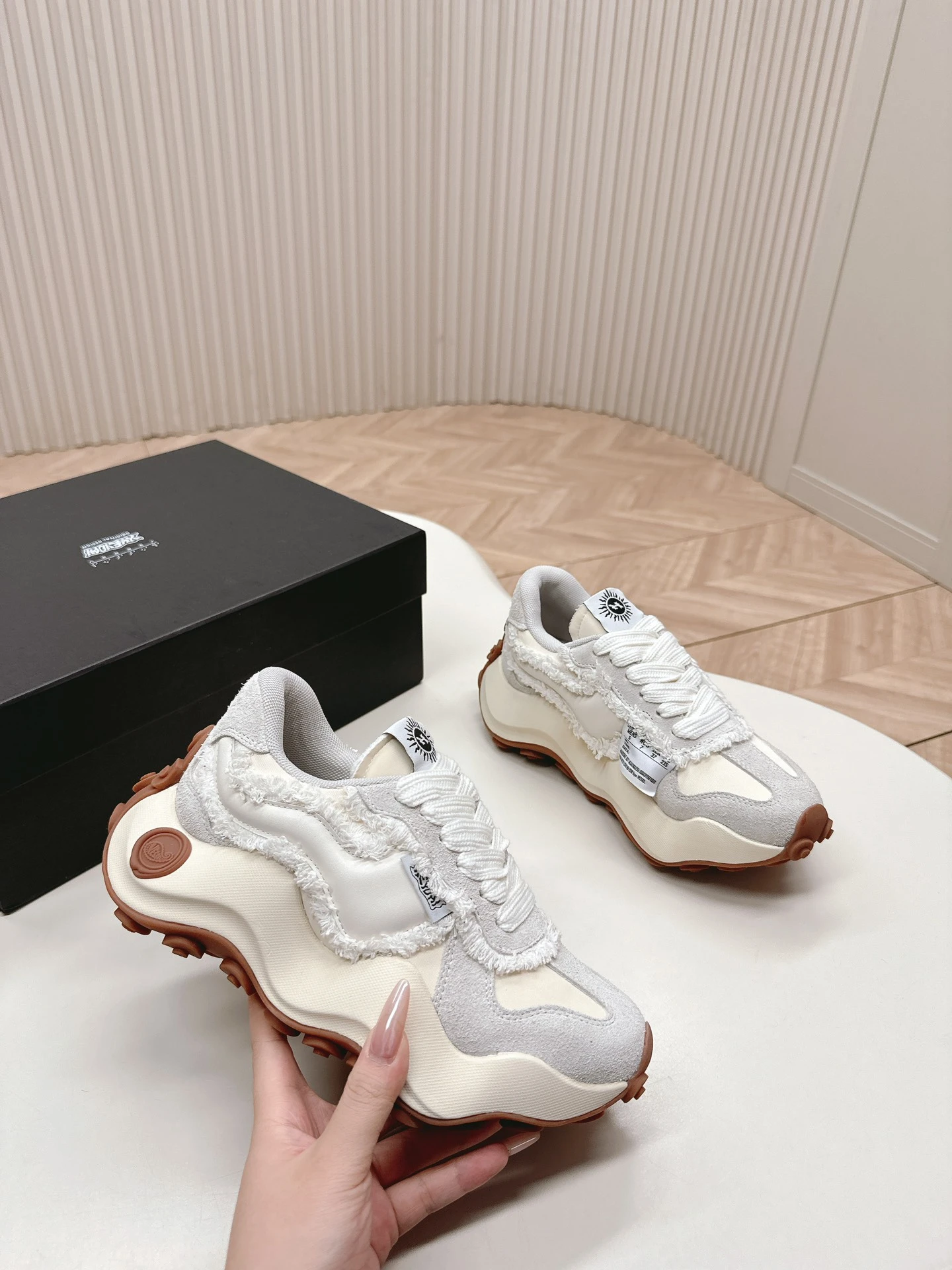 XVESSEL Sneakers — 90cda2e3