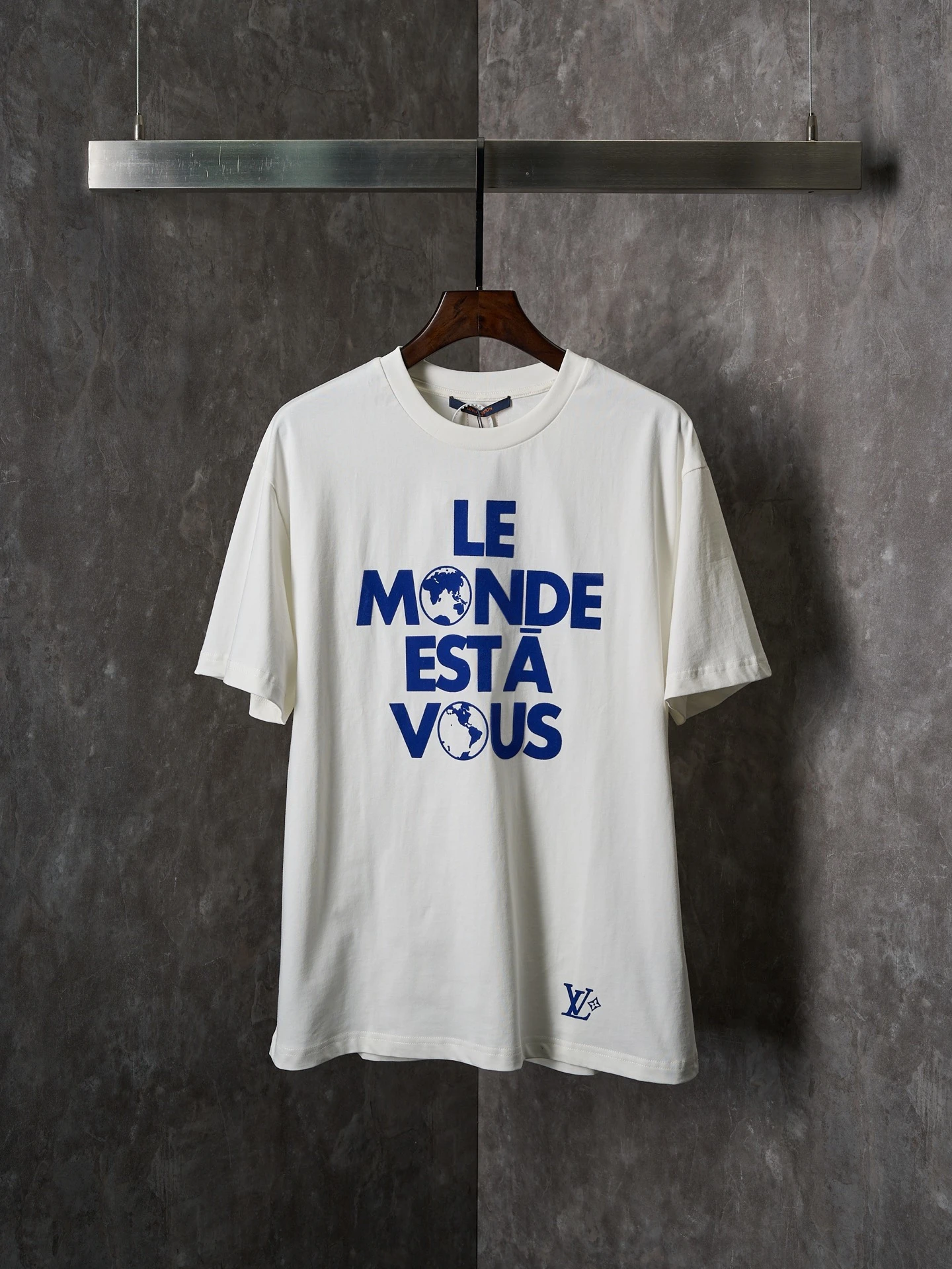 Louis Vuitton T-Shirt — 578f73be