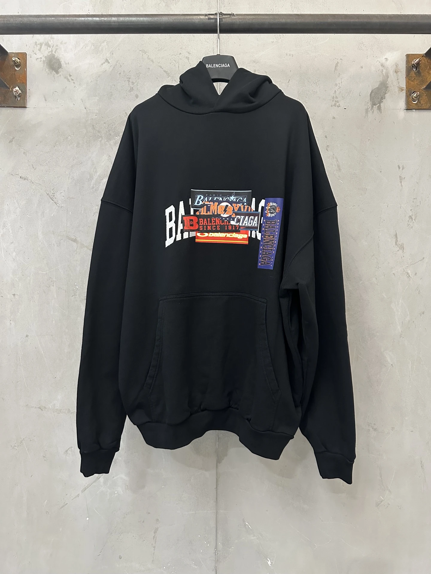 Balenciaga Hoodies — 2146c73f