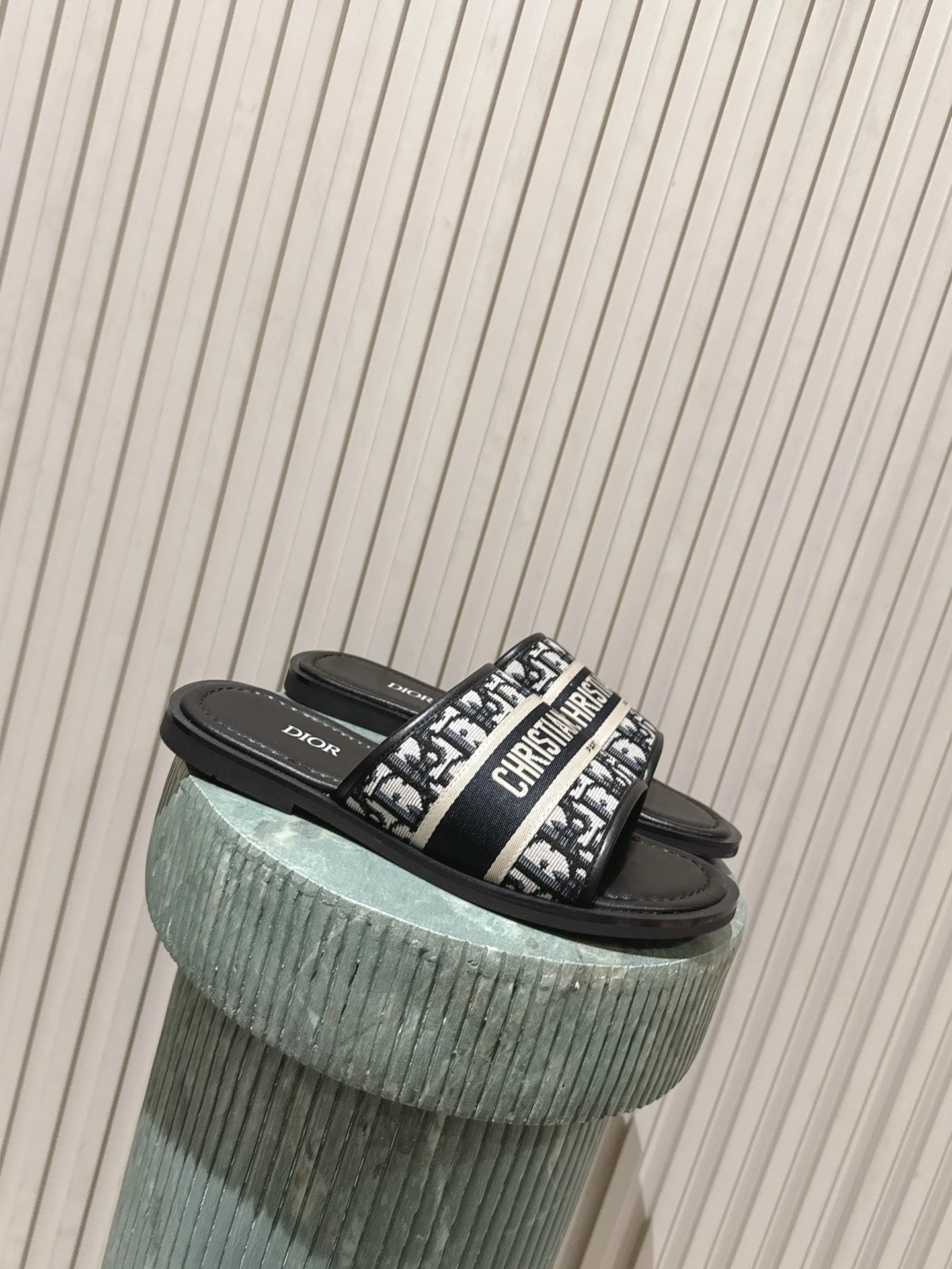 Dior Slides — f1a614e5