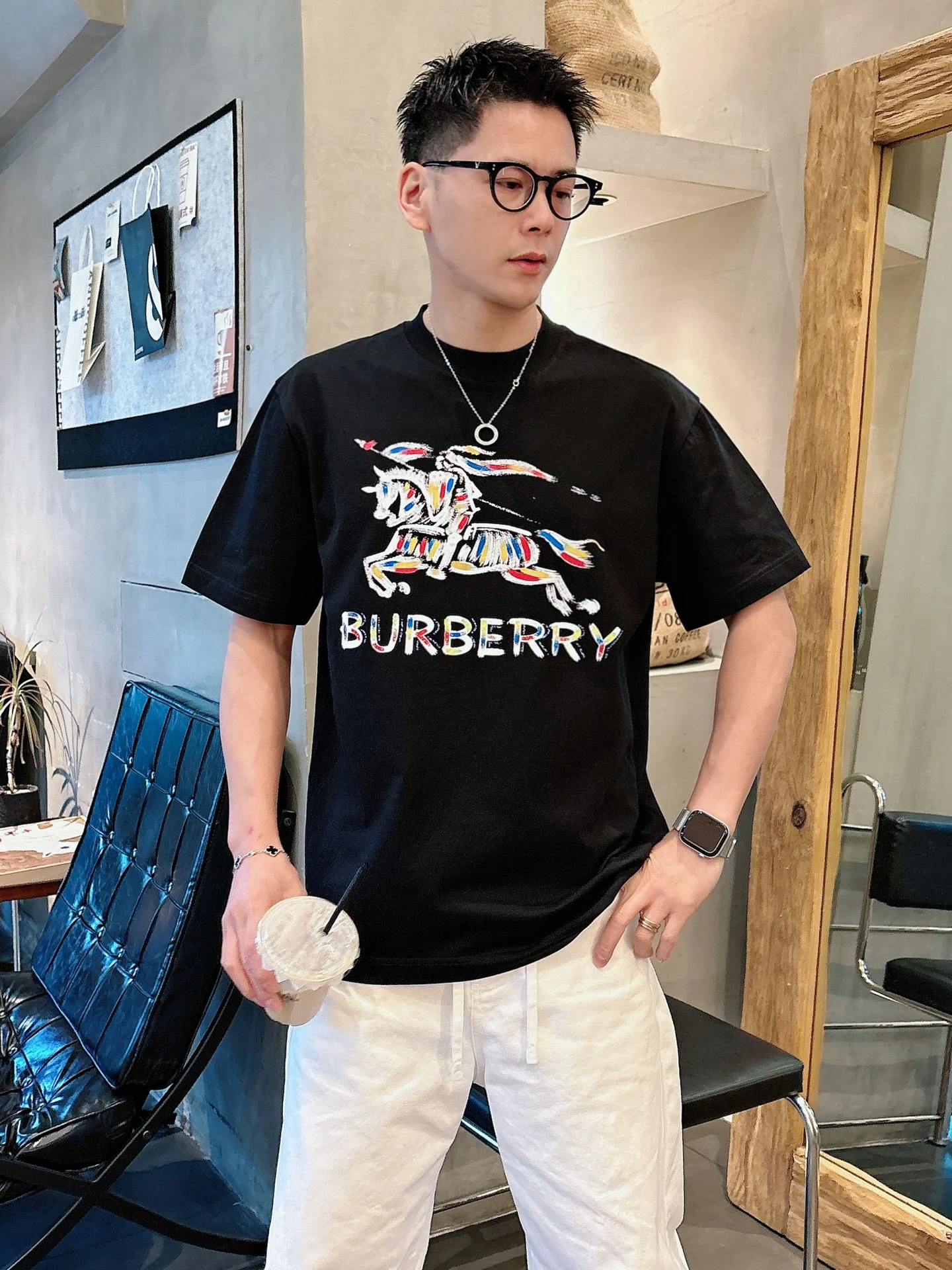 Burberry T-Shirt — 641335ca
