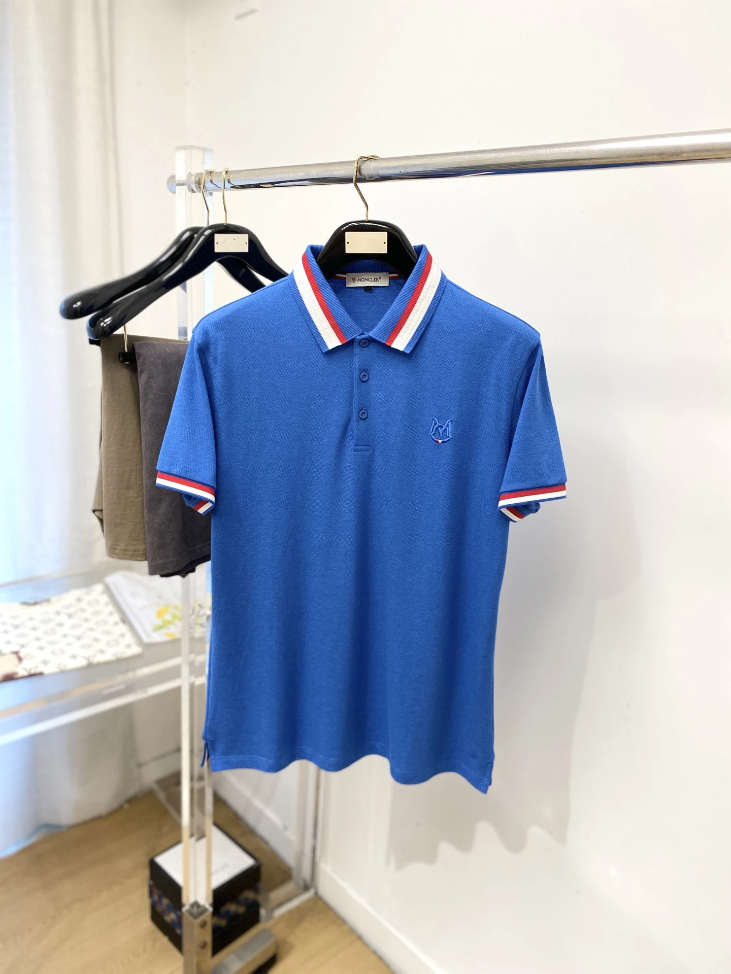 Moncler T-Shirt — 4ad51e56