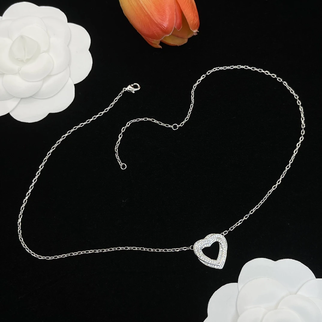 Cartier Jewellery — dbb677e4