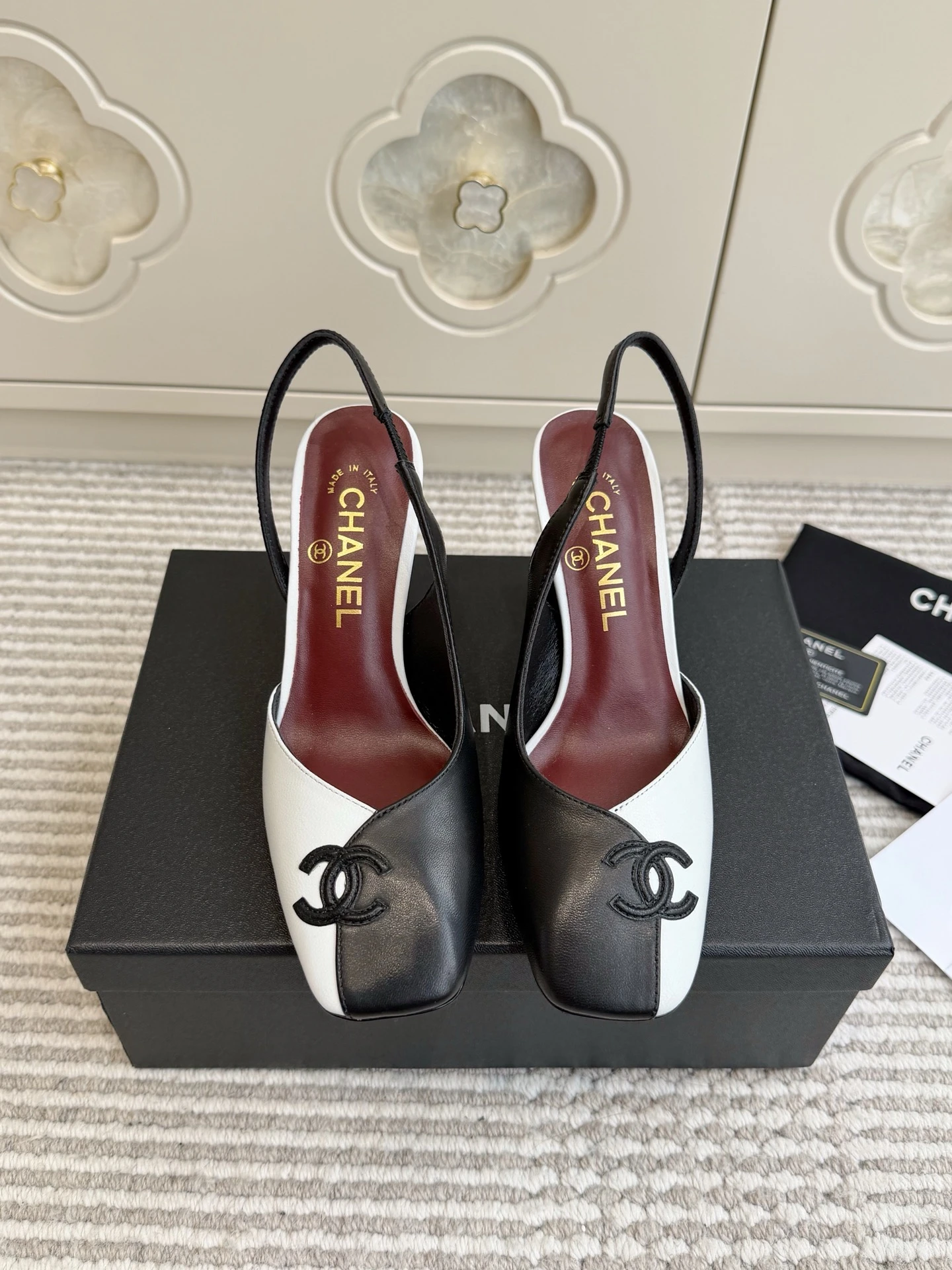 Chanel Slippers — bacd78b9