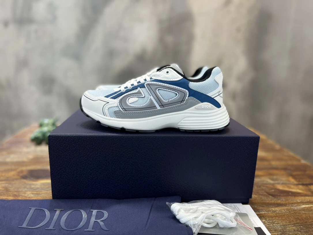 Dior Sneakers — 7548d9b2