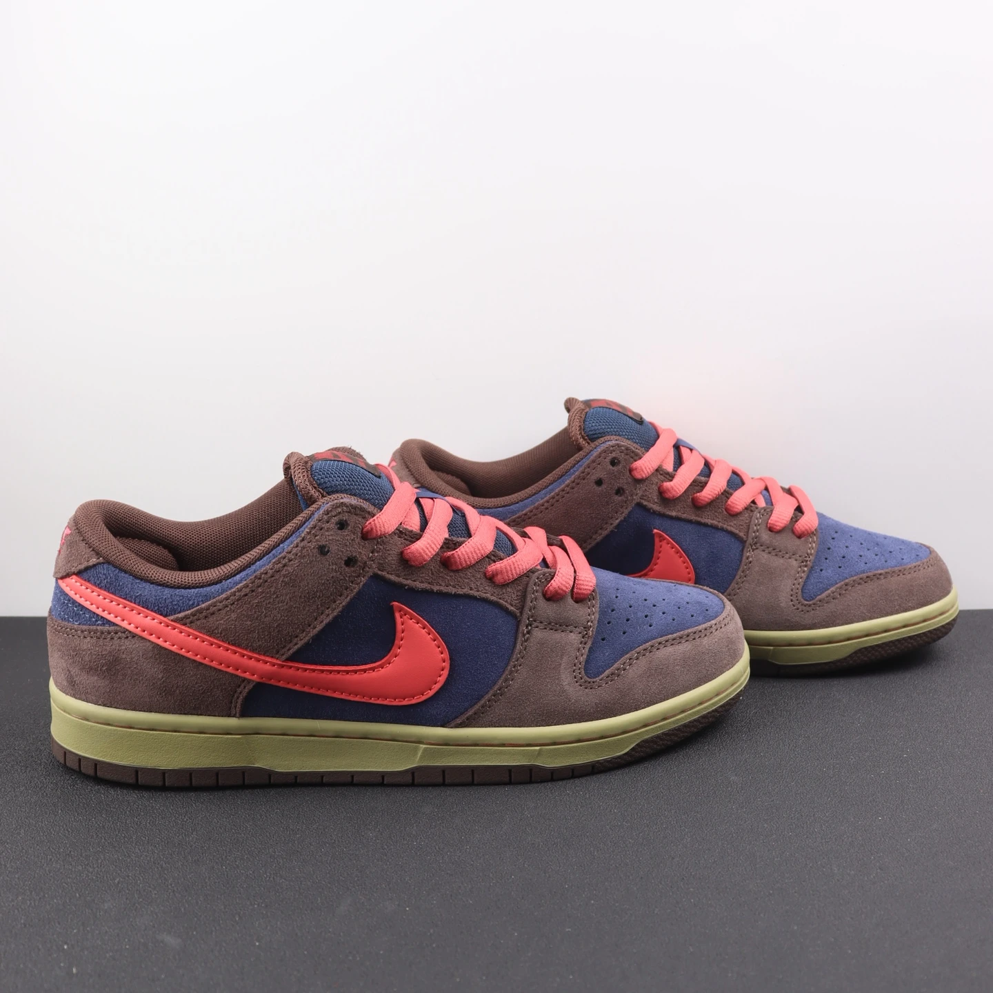 Nike Shoes — 0e1edb3d