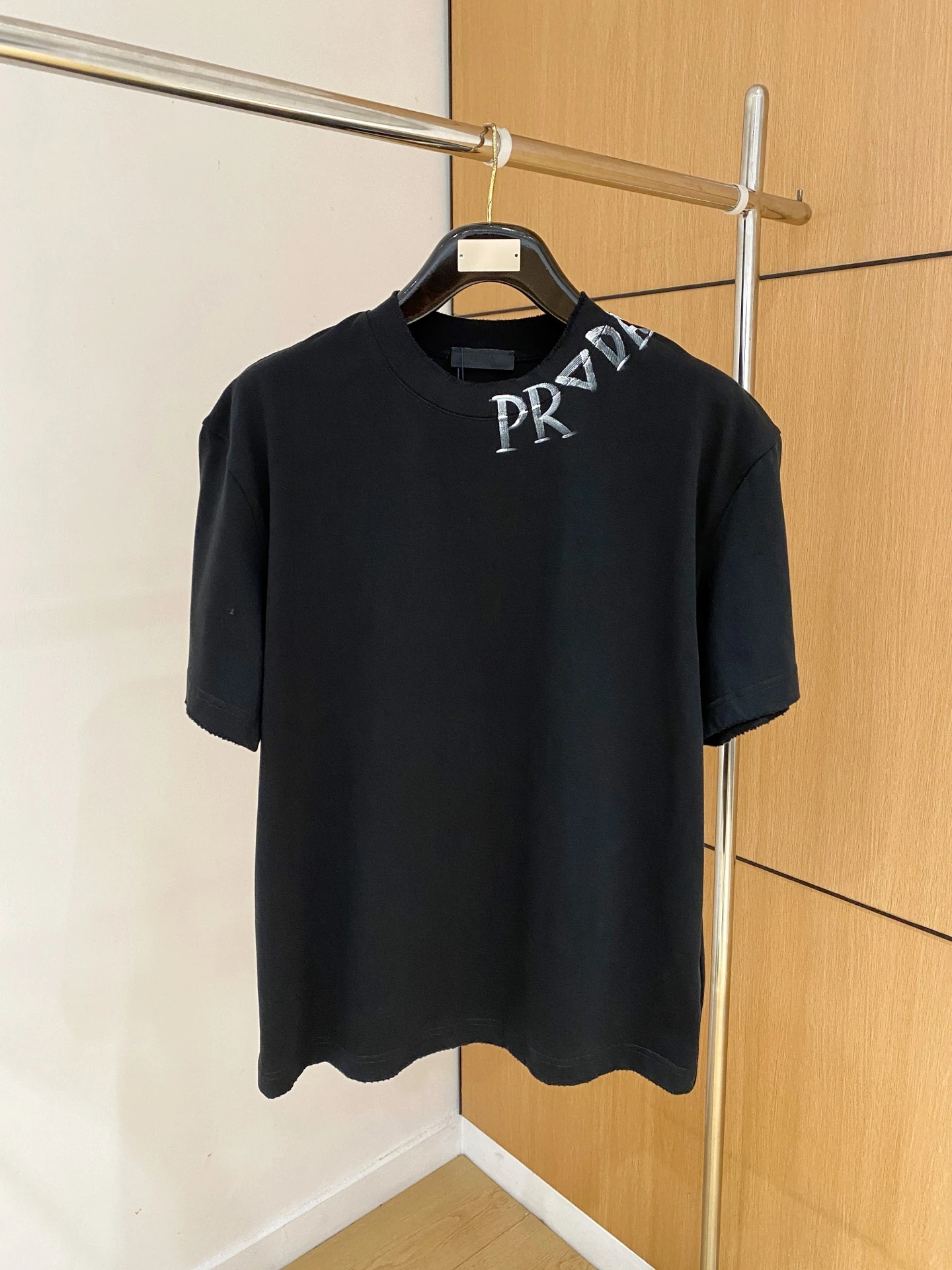 Prada T-Shirt — e97b162d
