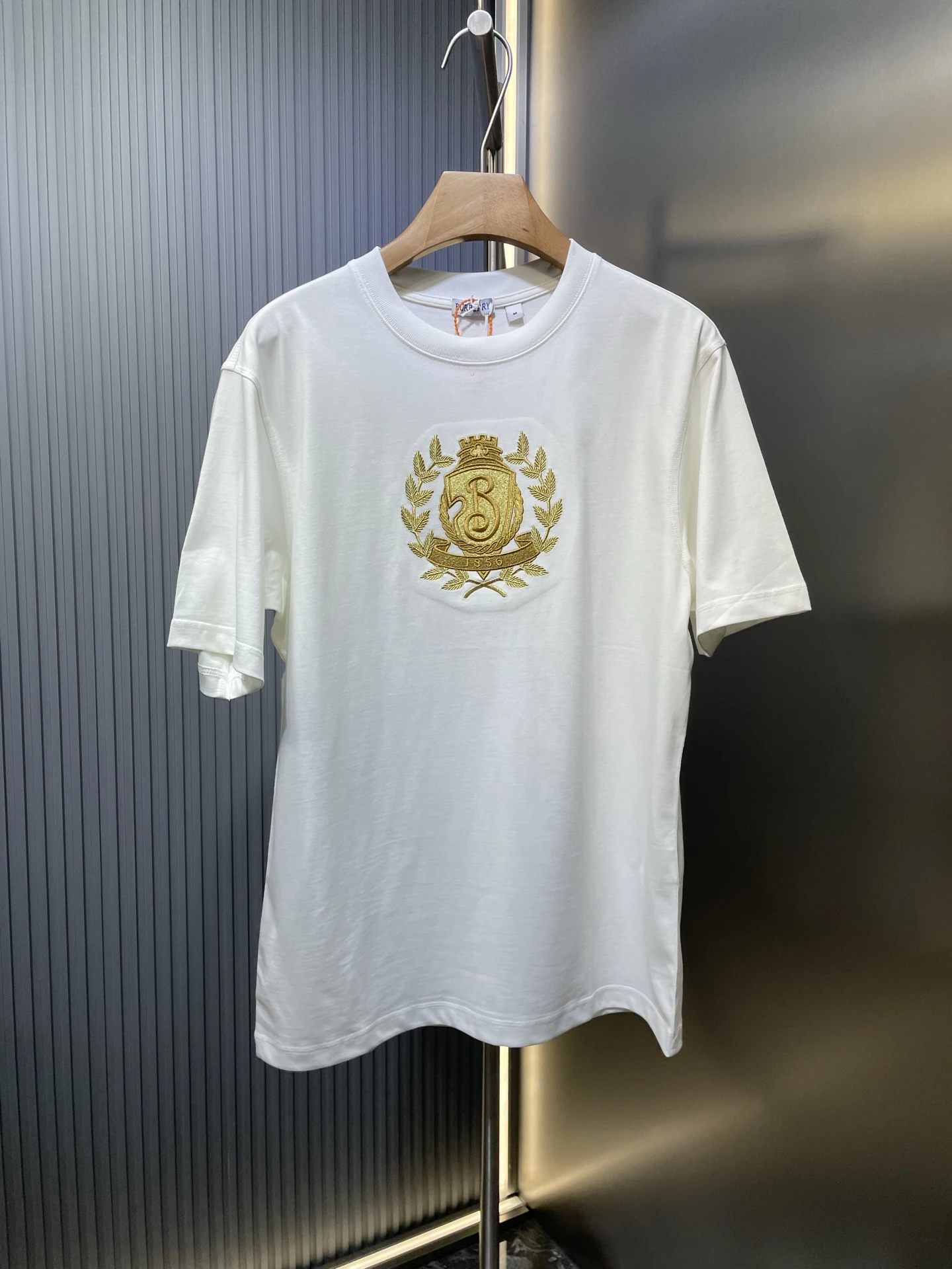Burberry T-Shirt — 3e06ef21