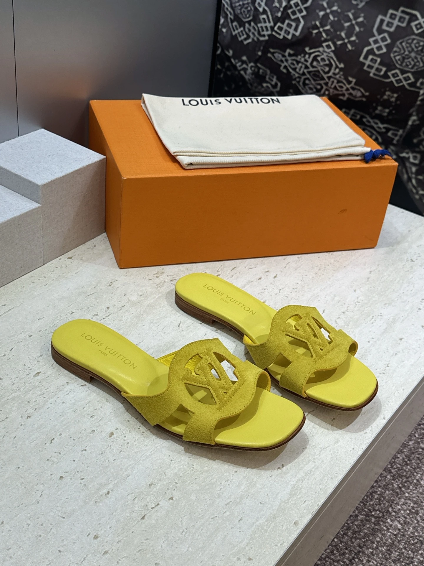 Louis Vuitton Slippers — 1c3b0d5c