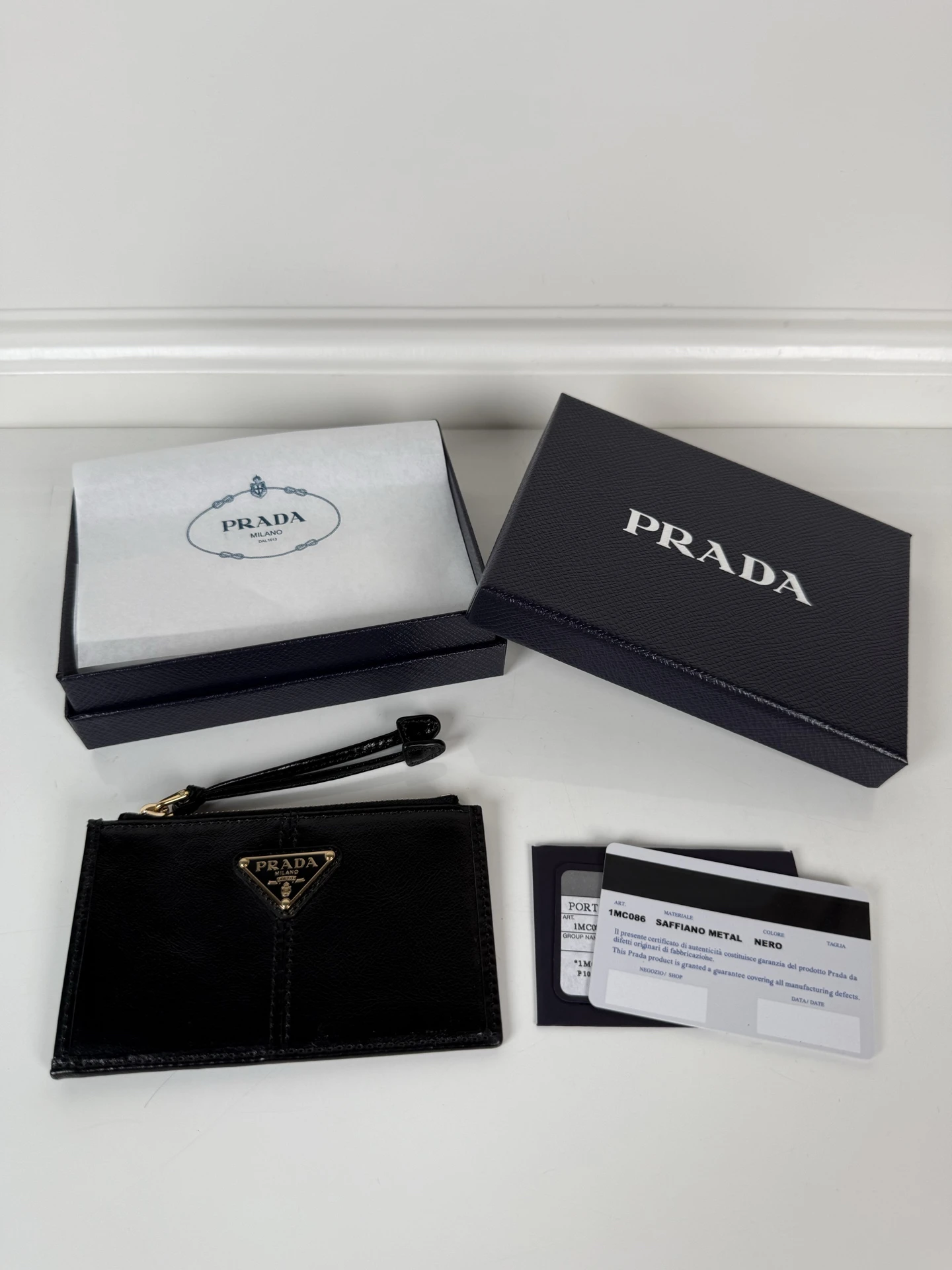 Cardholders — b718343c