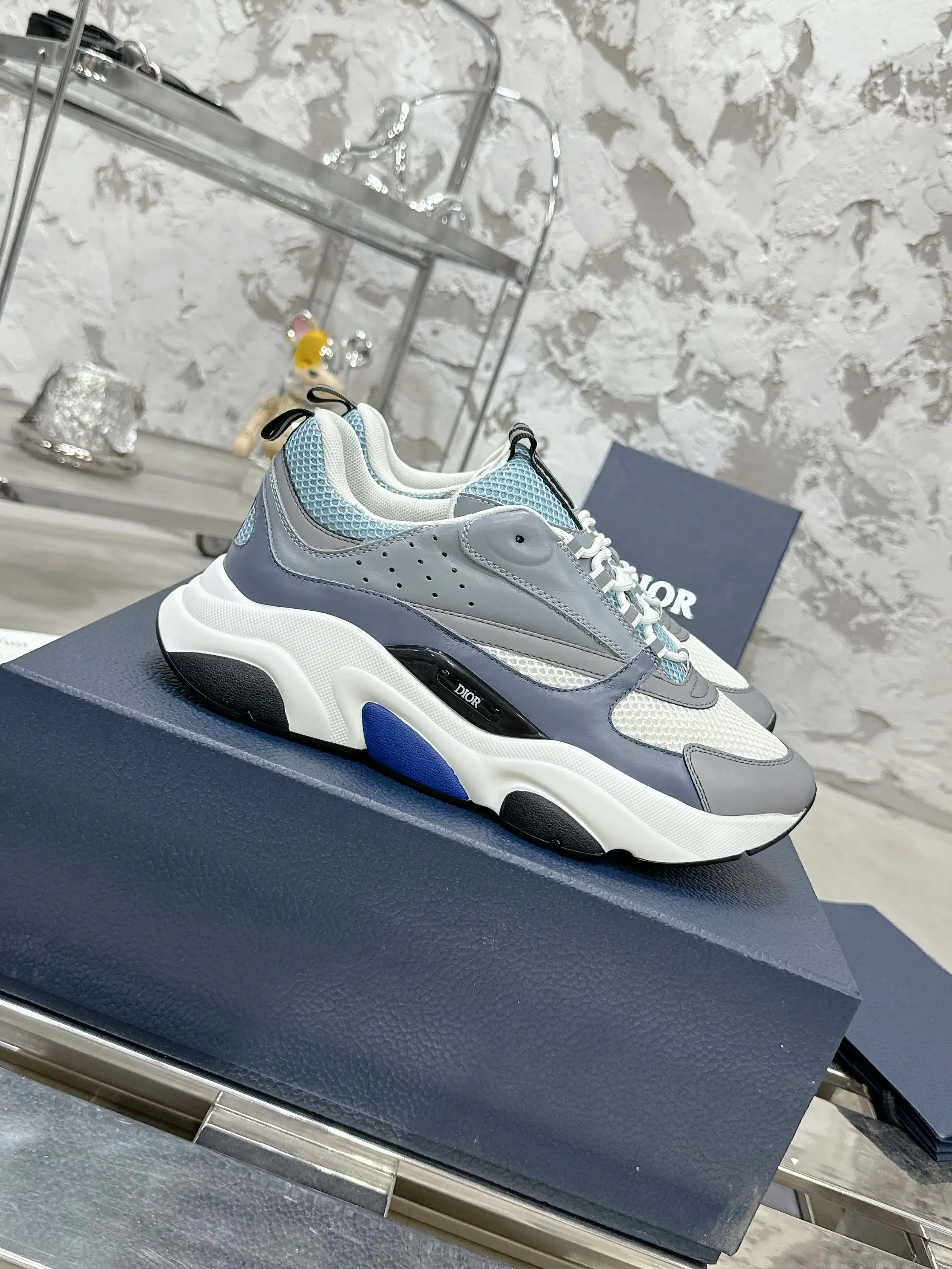 Dior Sneakers — 2c3d0160