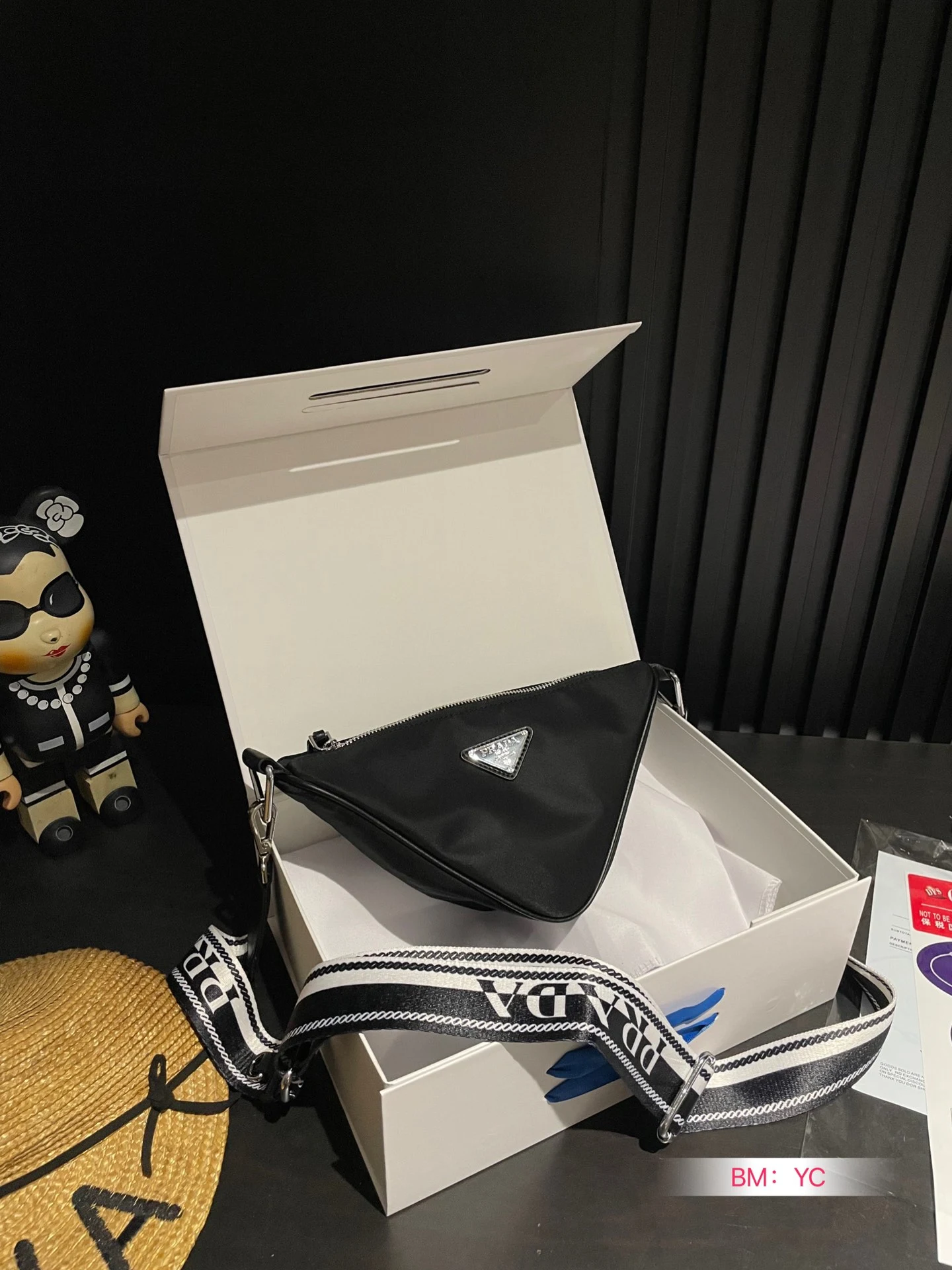 Prada Bag — 5db17516