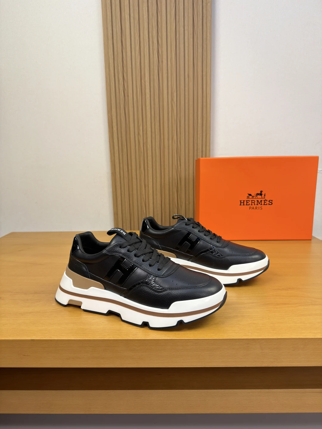 Hermès Sneakers — d0ead2d0