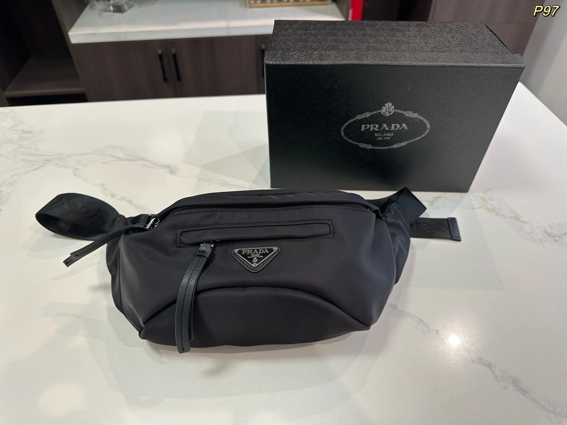 Prada Bag — cee2bec4