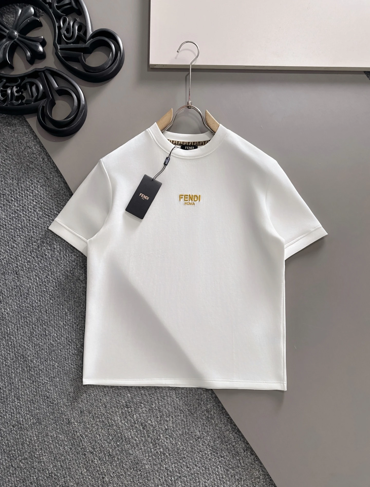 Fendi T-Shirt — 24a219d3