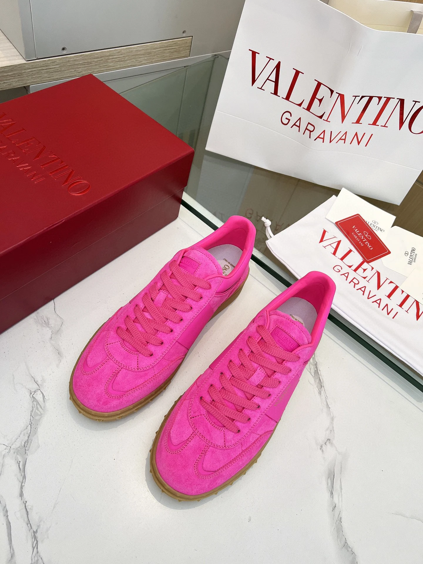 Valentino Sneakers — 903b992b