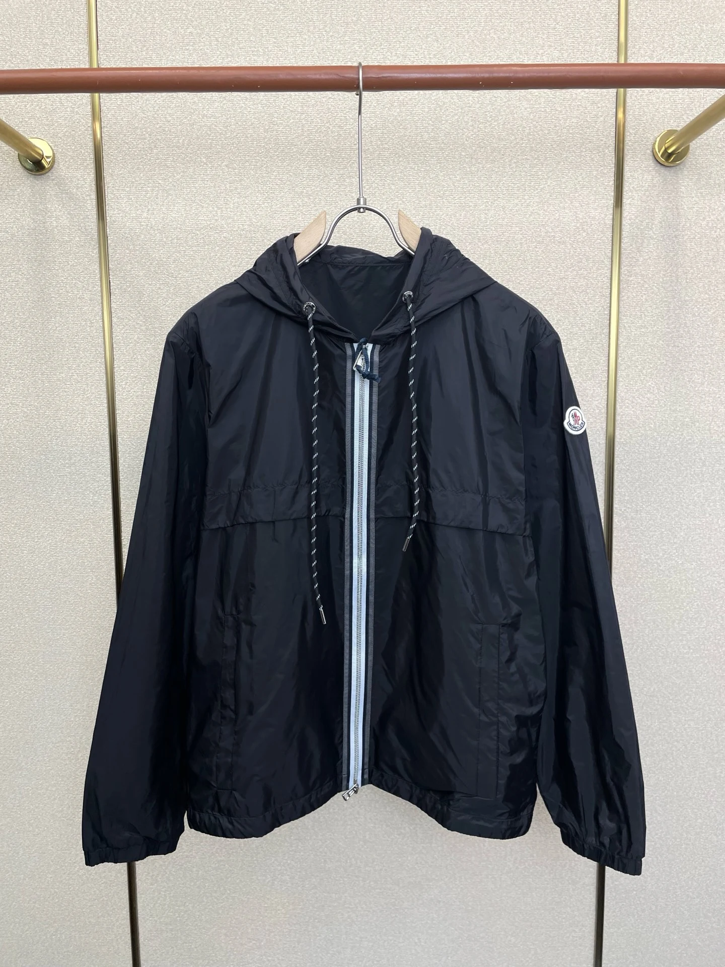Moncler Jackets — 8ba0e8f1
