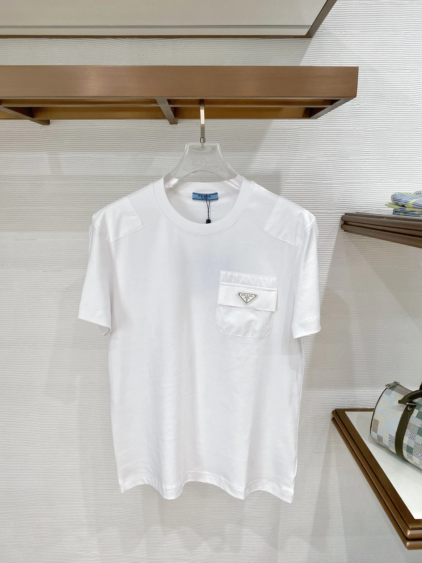 Prada T-Shirt — 4cd3a27a