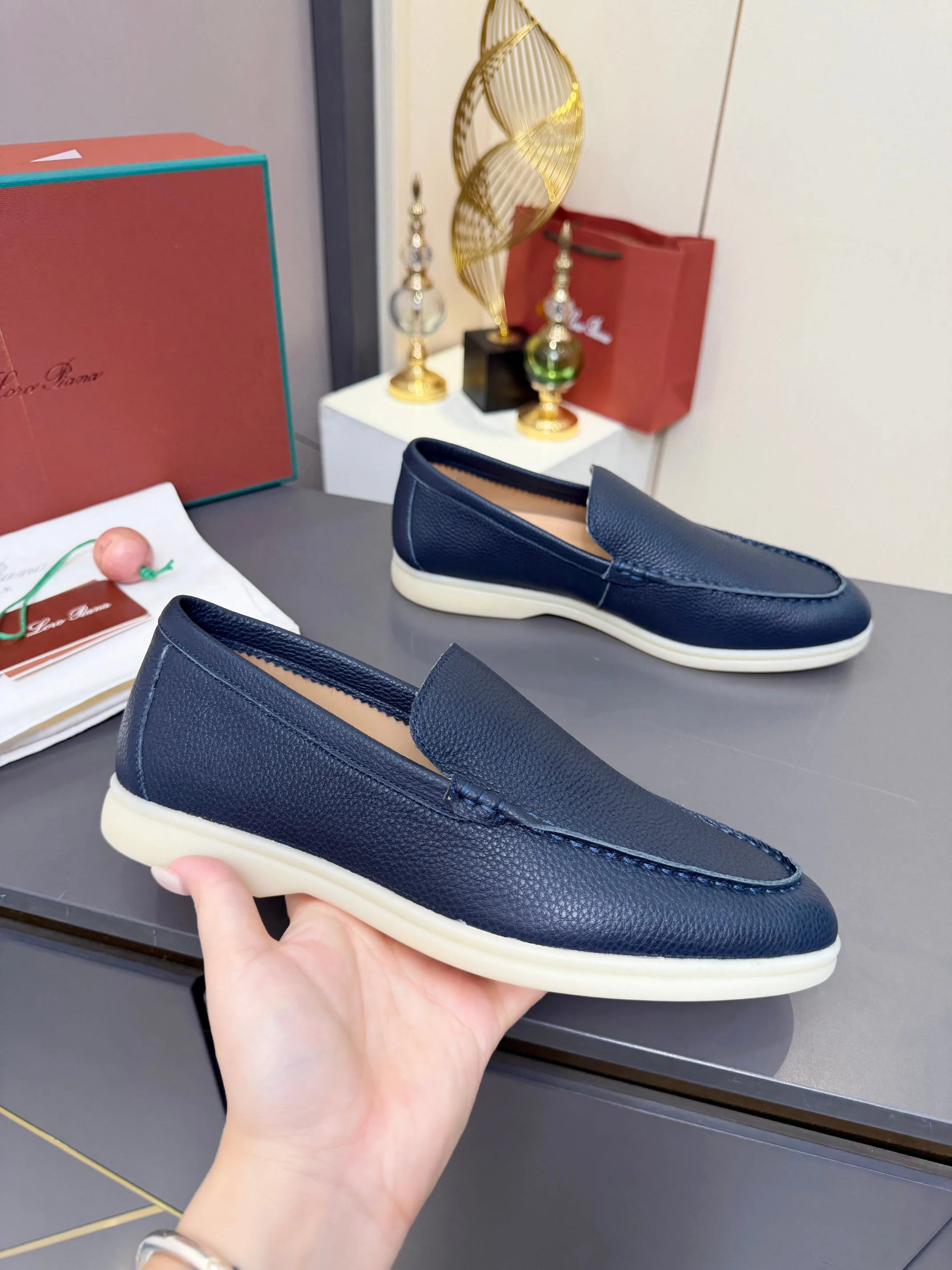 Loro Piana Sneakers — b2a6a355
