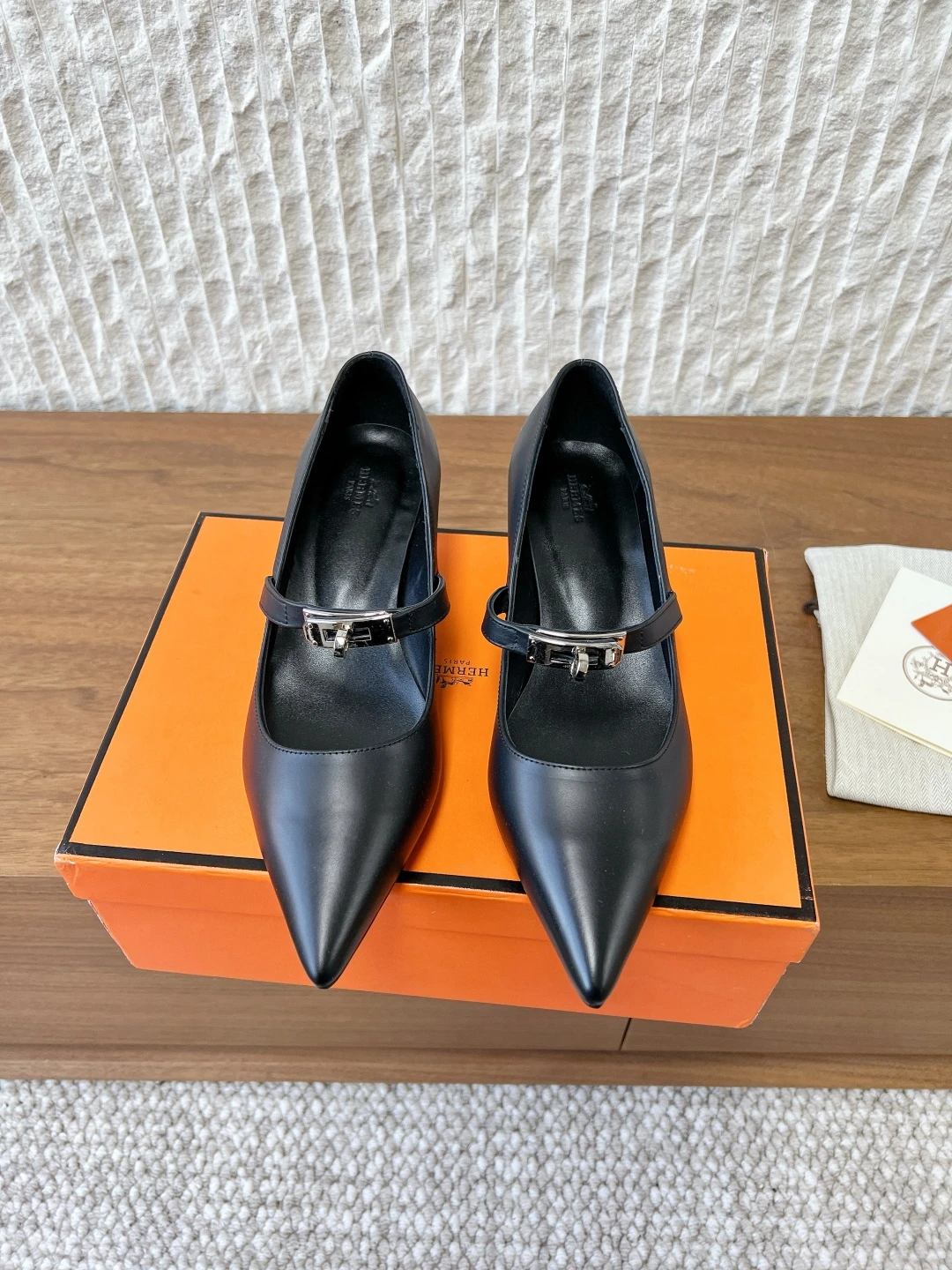 Hermès Shoes — ff38e0a2
