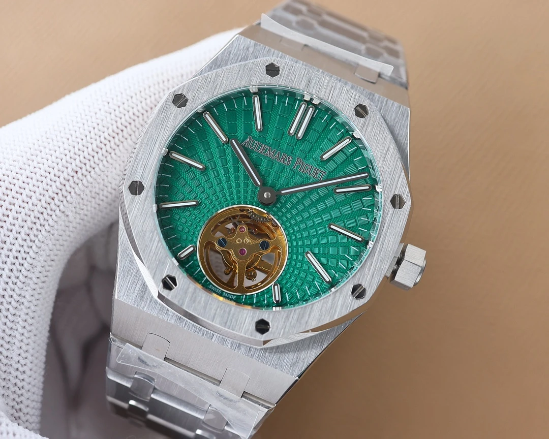Audemars Piguet Watch — 5dcec569