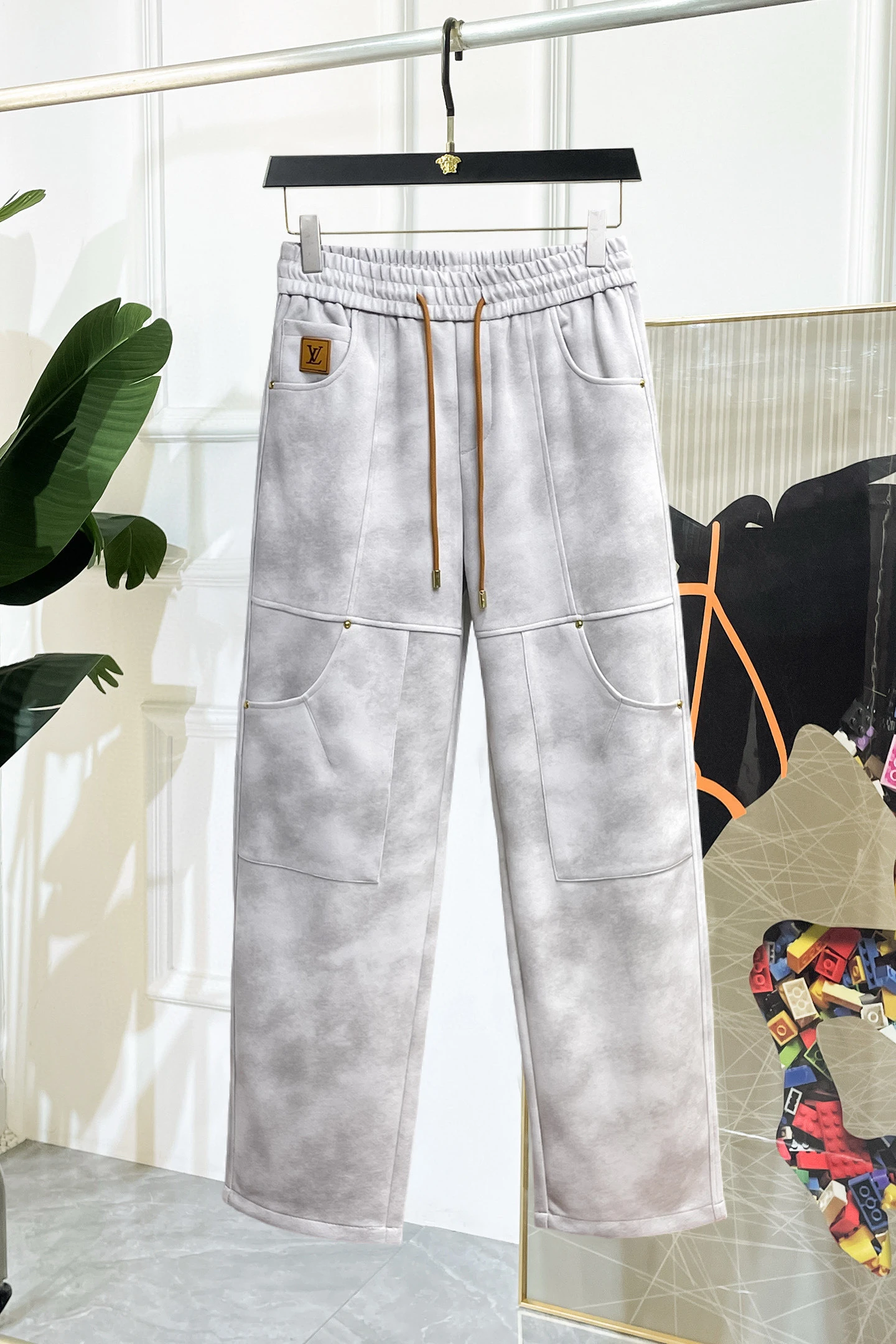 Louis Vuitton Trousers — 005ab64e
