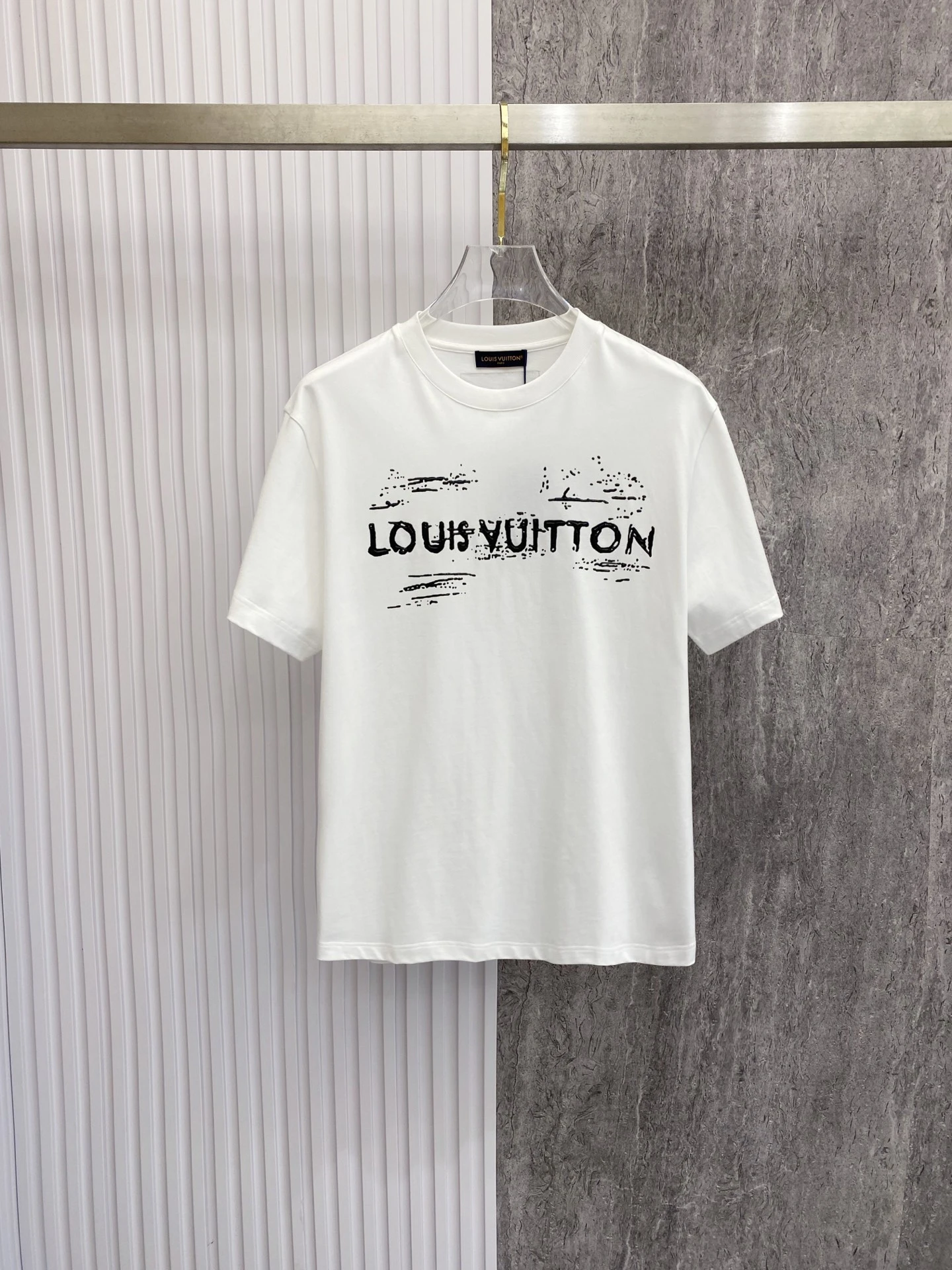 Louis Vuitton T-Shirt — a31c65d2