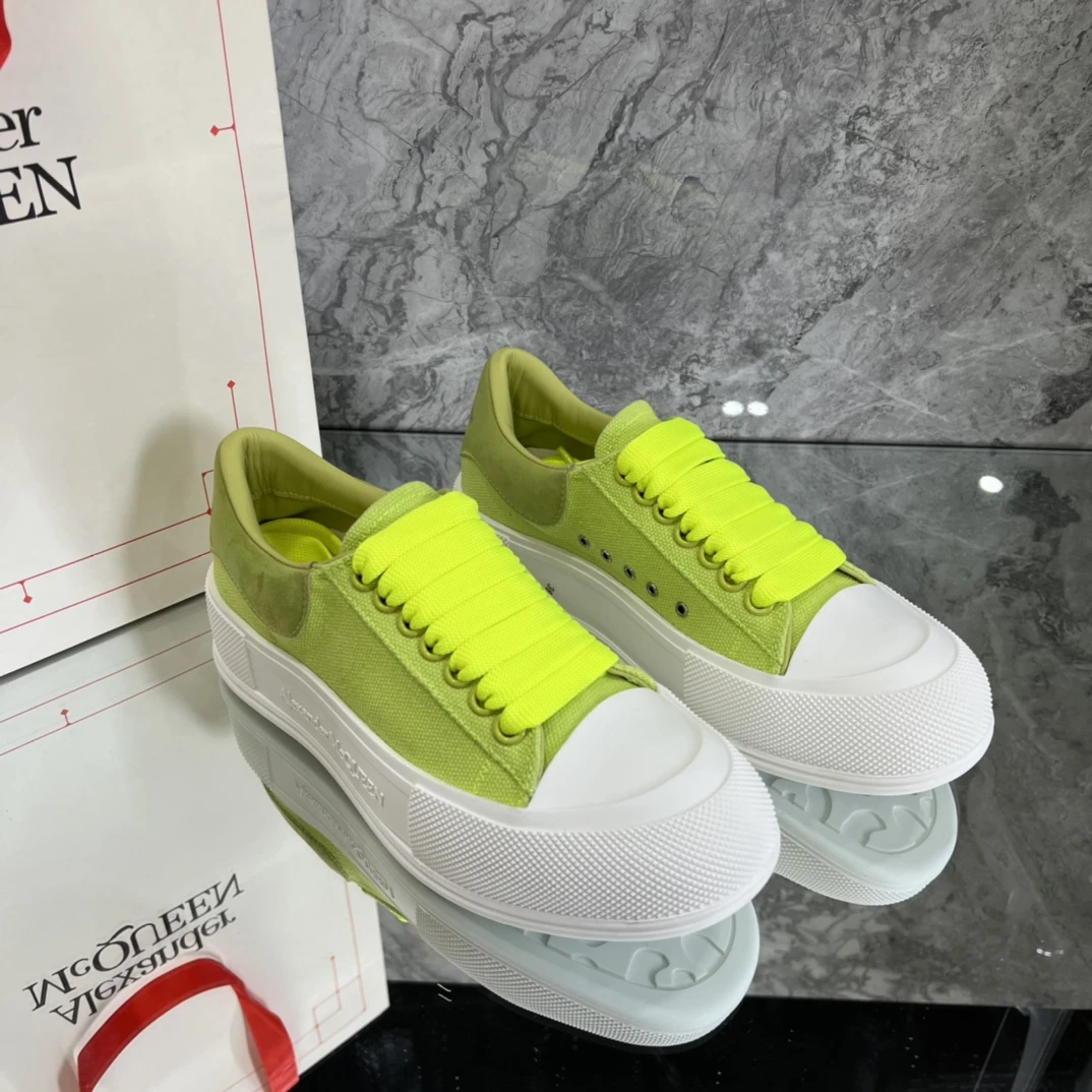 Alexander McQueen Sneakers — 58f38103