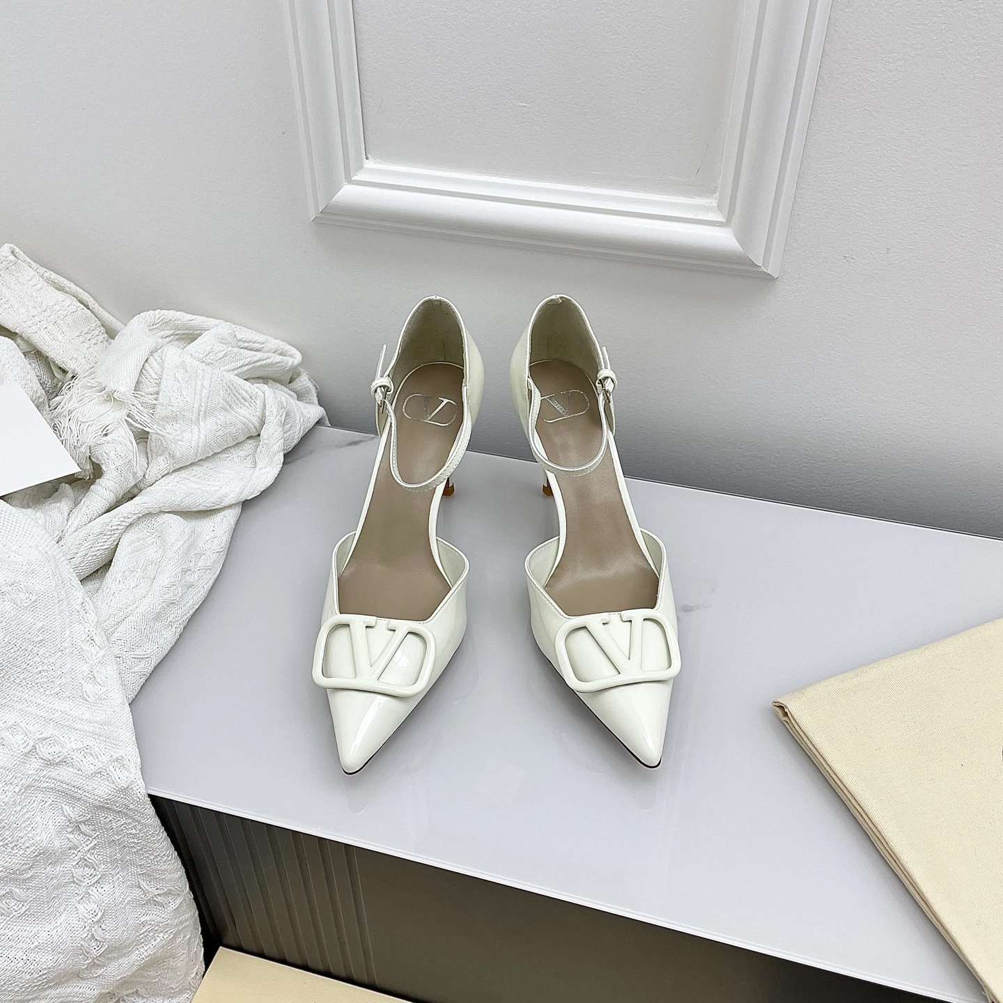 Valentino Sandals — d10739aa