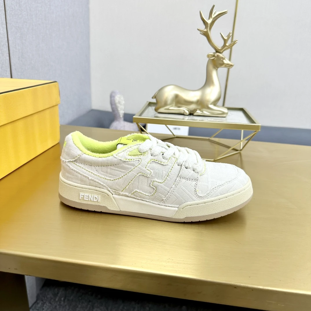 Fendi Sneakers — 148e21ab