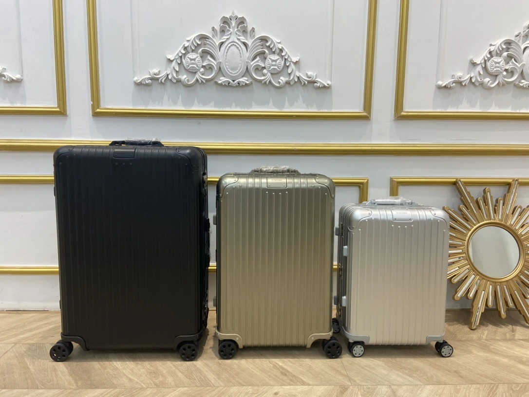 Rimowa Luggage — 1de6fead