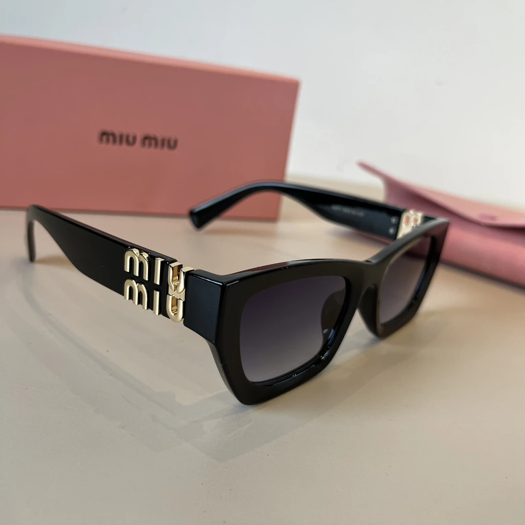Miu Miu Eyewear — 0b278327