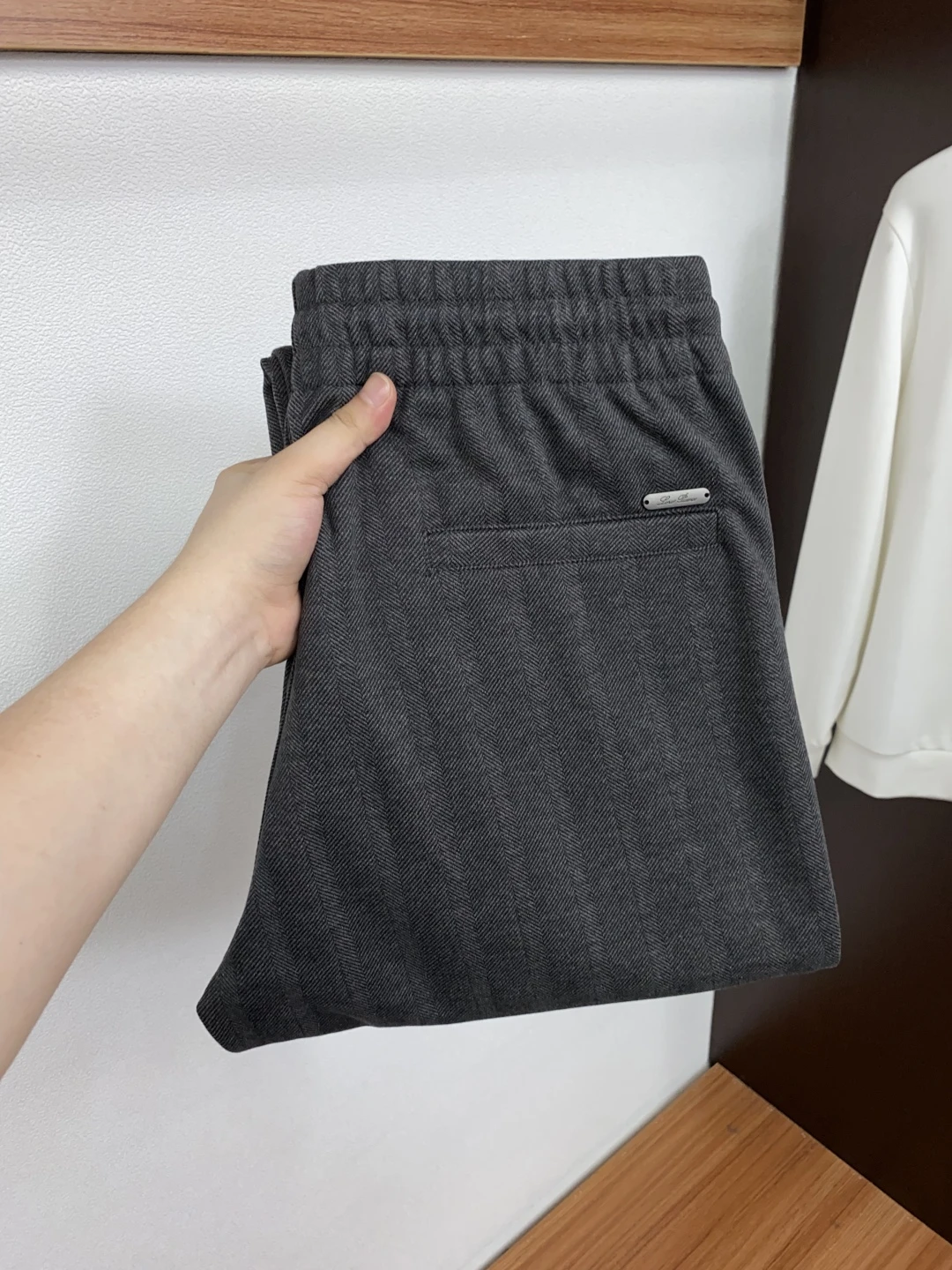 Loro Piana Clothing — f1fad9c7